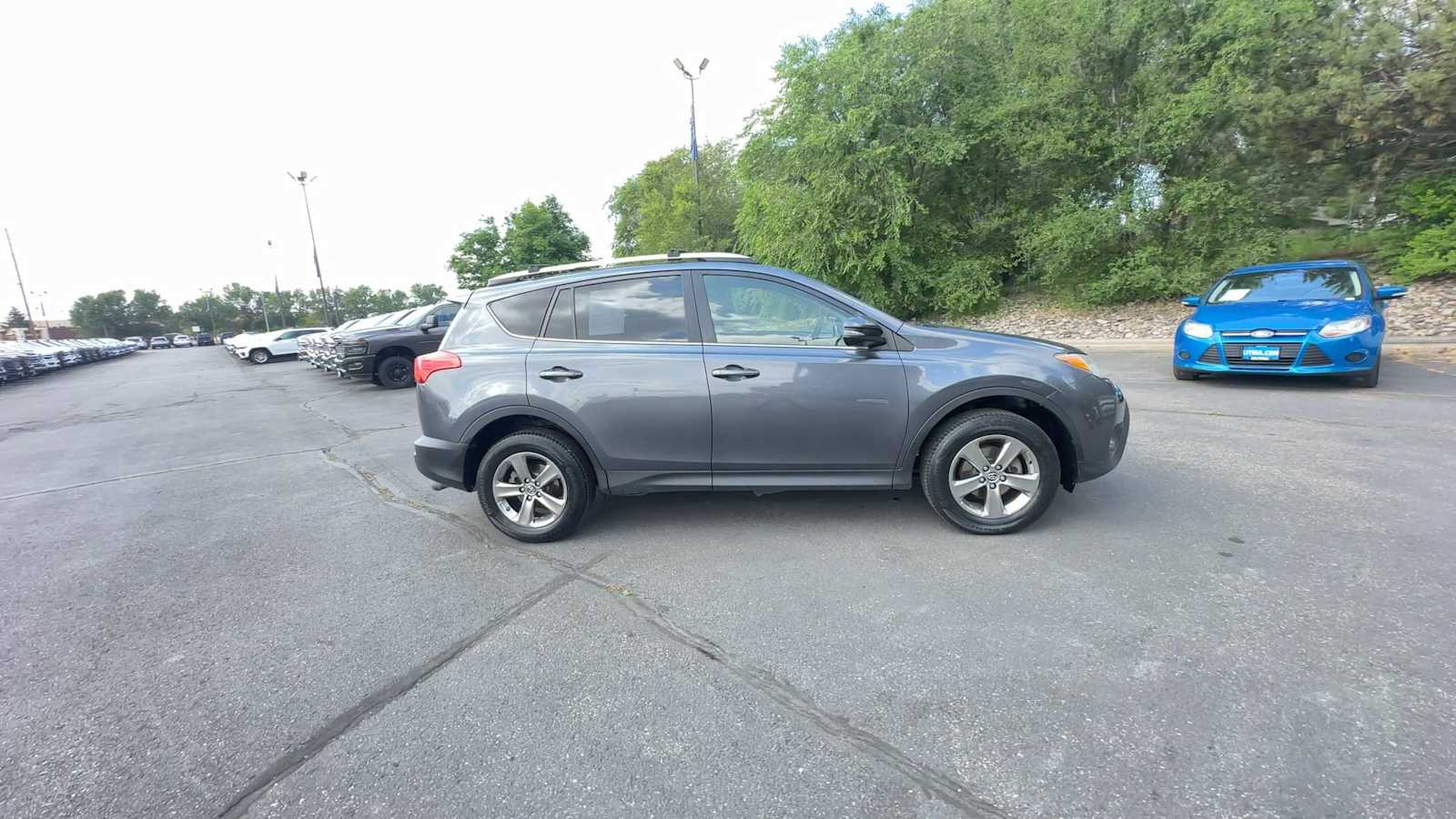 Thumbnail: 2015 Toyota RAV4 - 9
