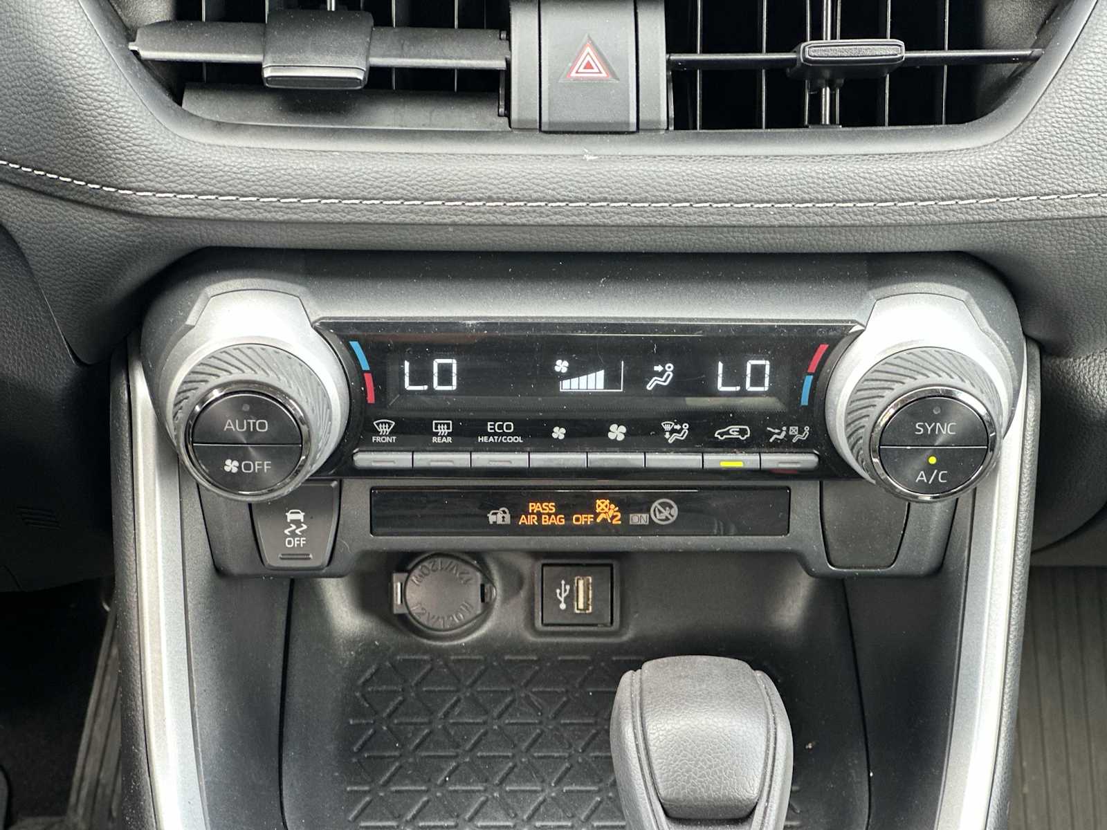 Thumbnail: 2023 Toyota RAV4 - 16