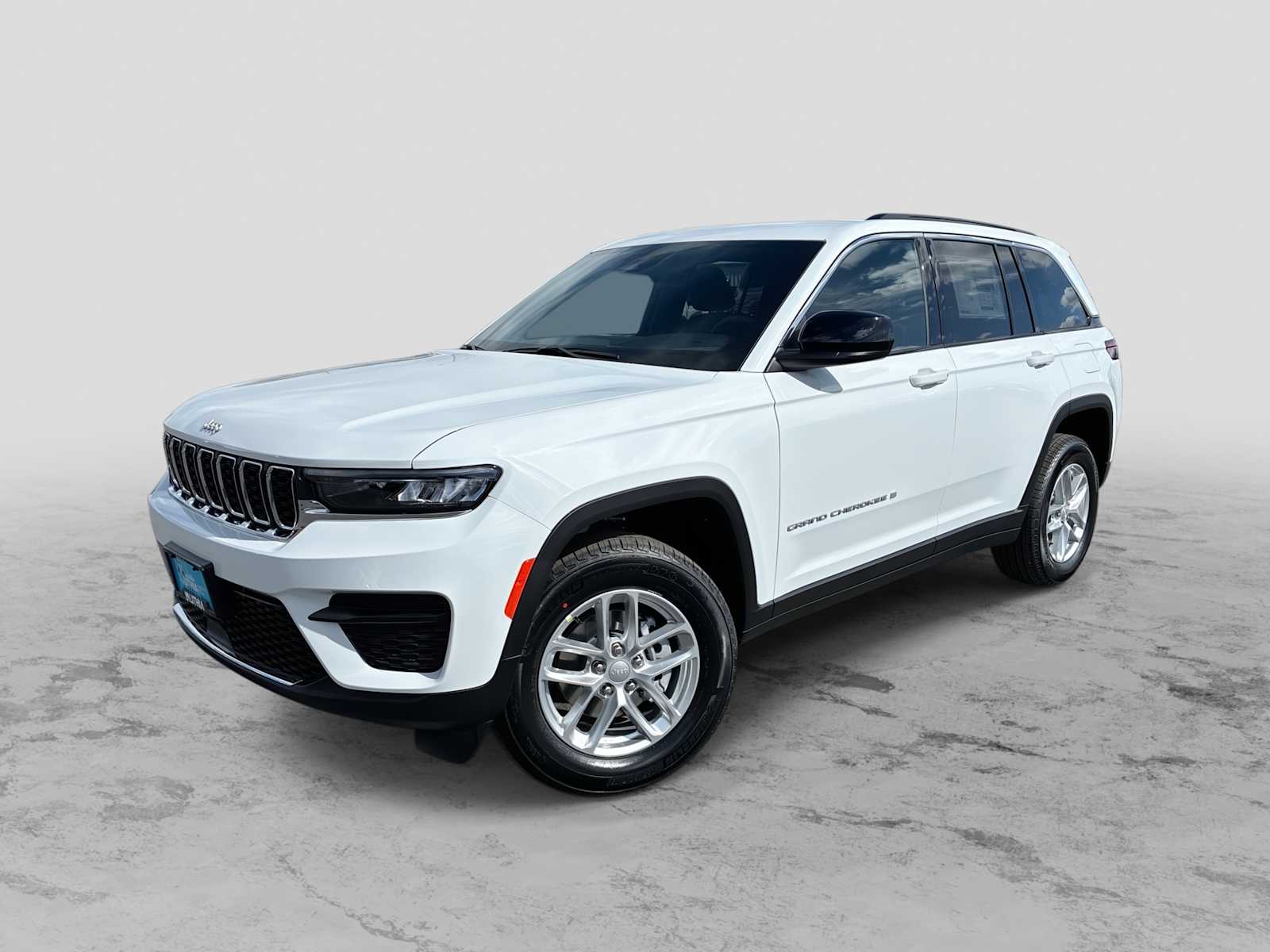 2026 Jeep Grand Cherokee Laredo 4x4's photo