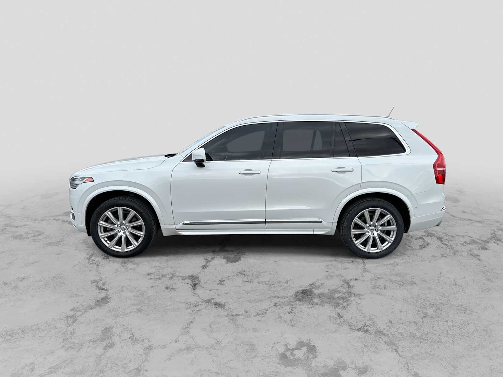 Thumbnail: 2017 Volvo XC90 - 8