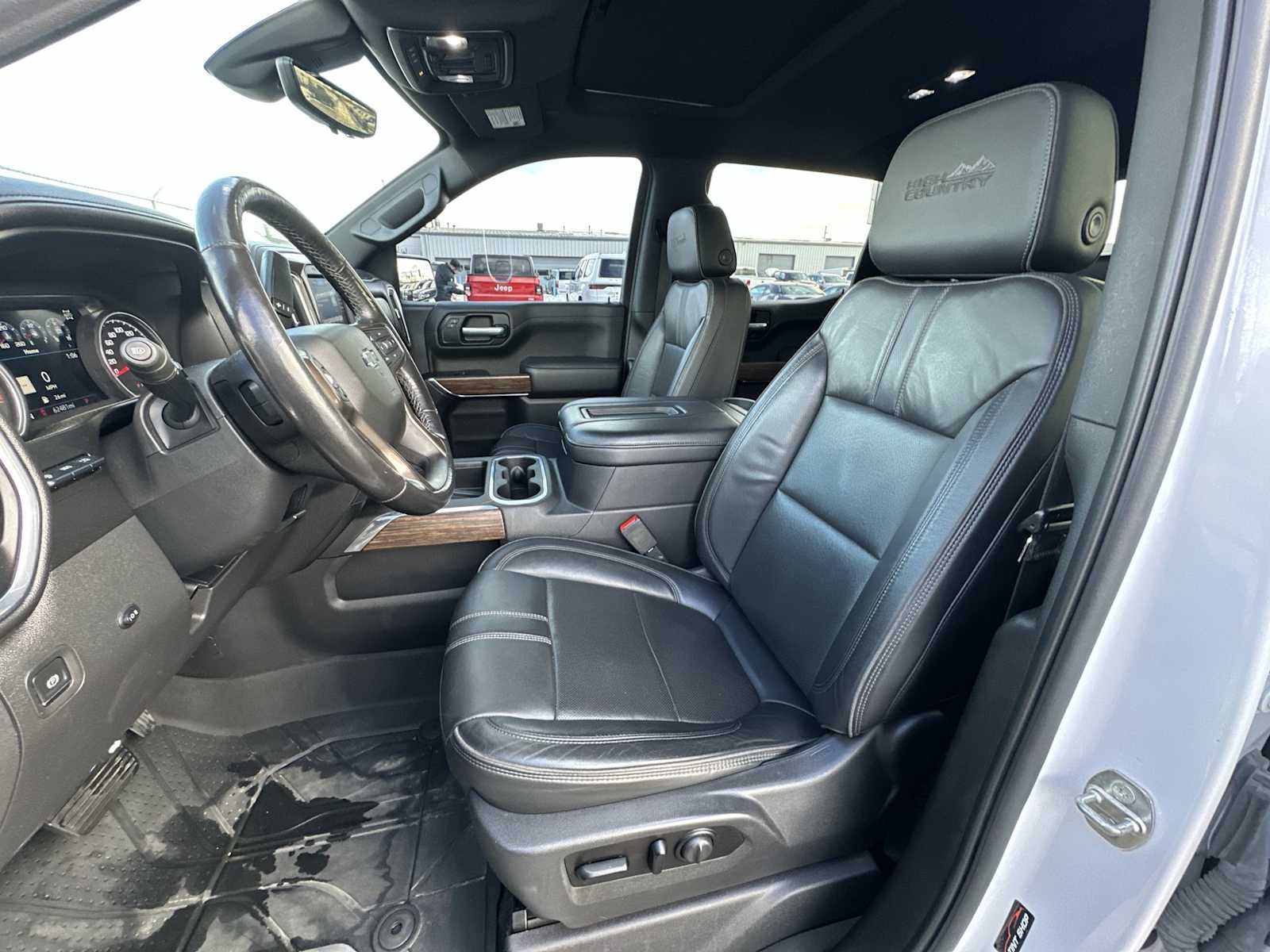 Thumbnail: 2021 Chevrolet Silverado 1500 - 13