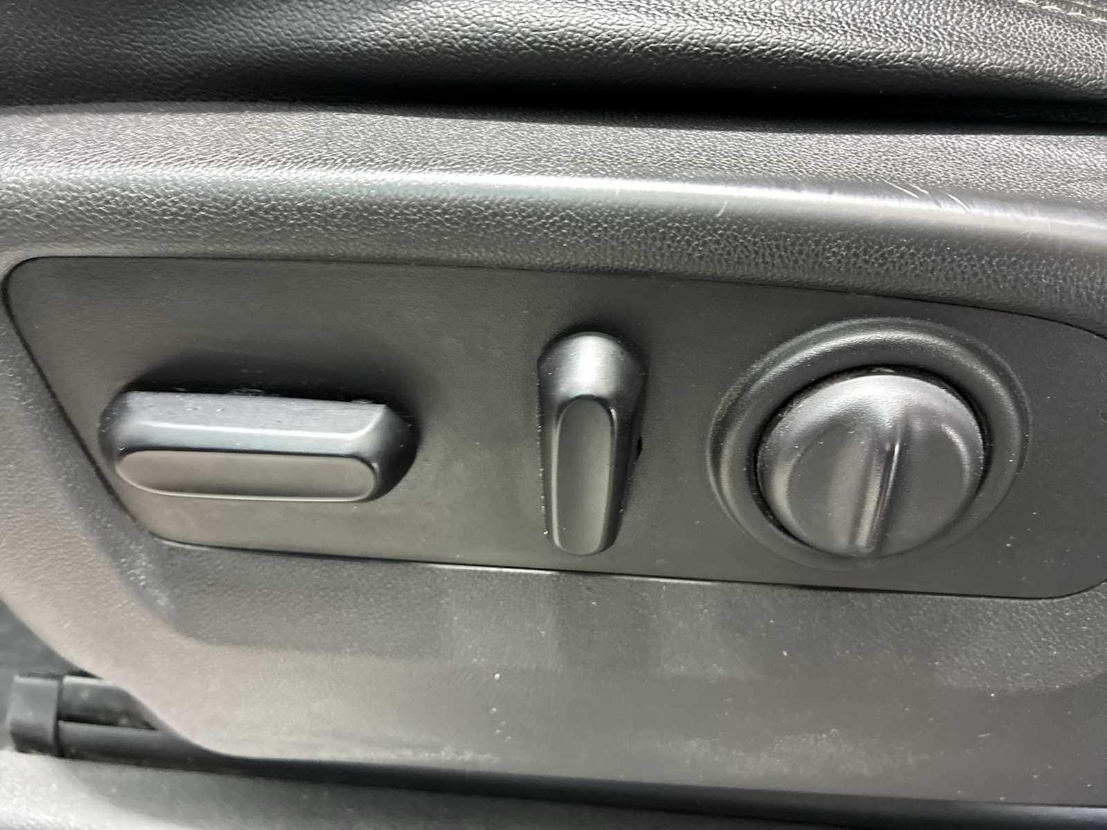 Thumbnail: 2019 Chevrolet Silverado 1500 - 14