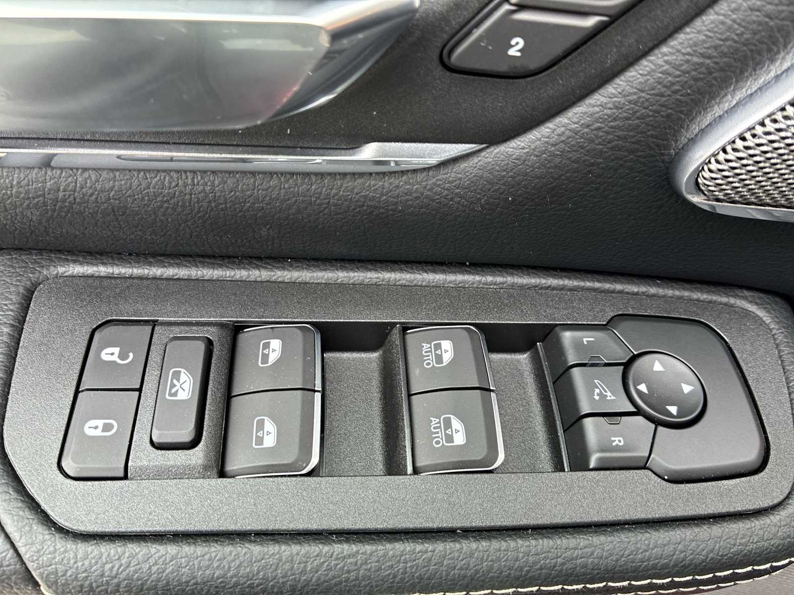 Thumbnail: 2026 RAM 1500 - 15
