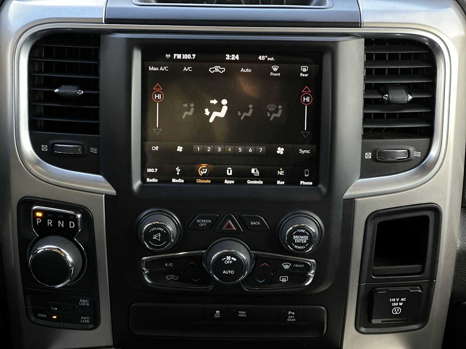 Thumbnail: 2019 RAM 1500 Classic - 16