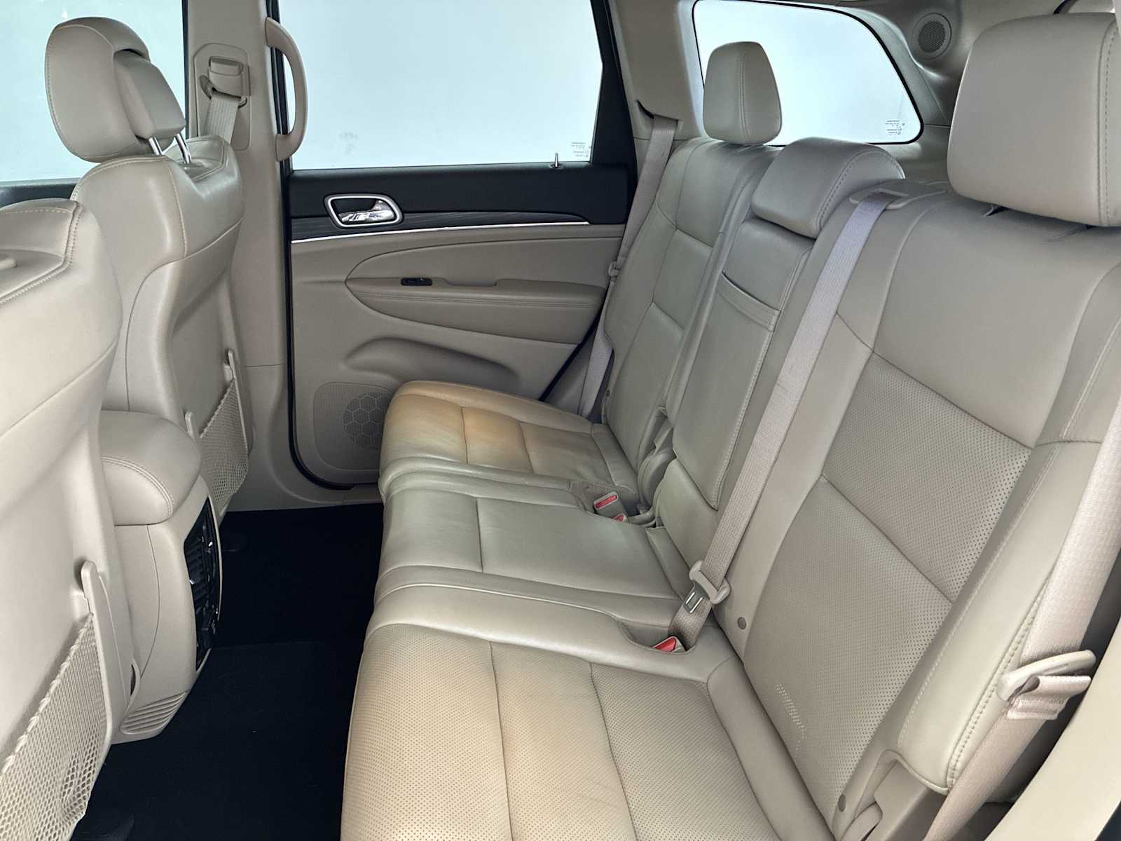 Thumbnail: 2019 Jeep Grand Cherokee - 25