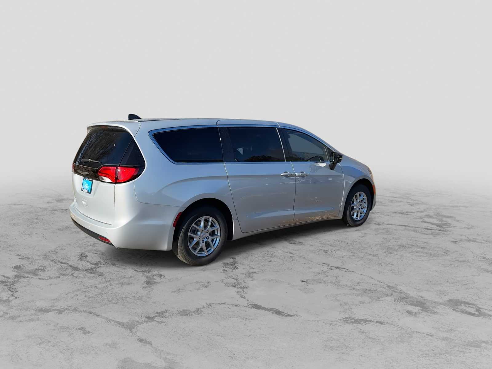Thumbnail: 2026 Chrysler Voyager - 8
