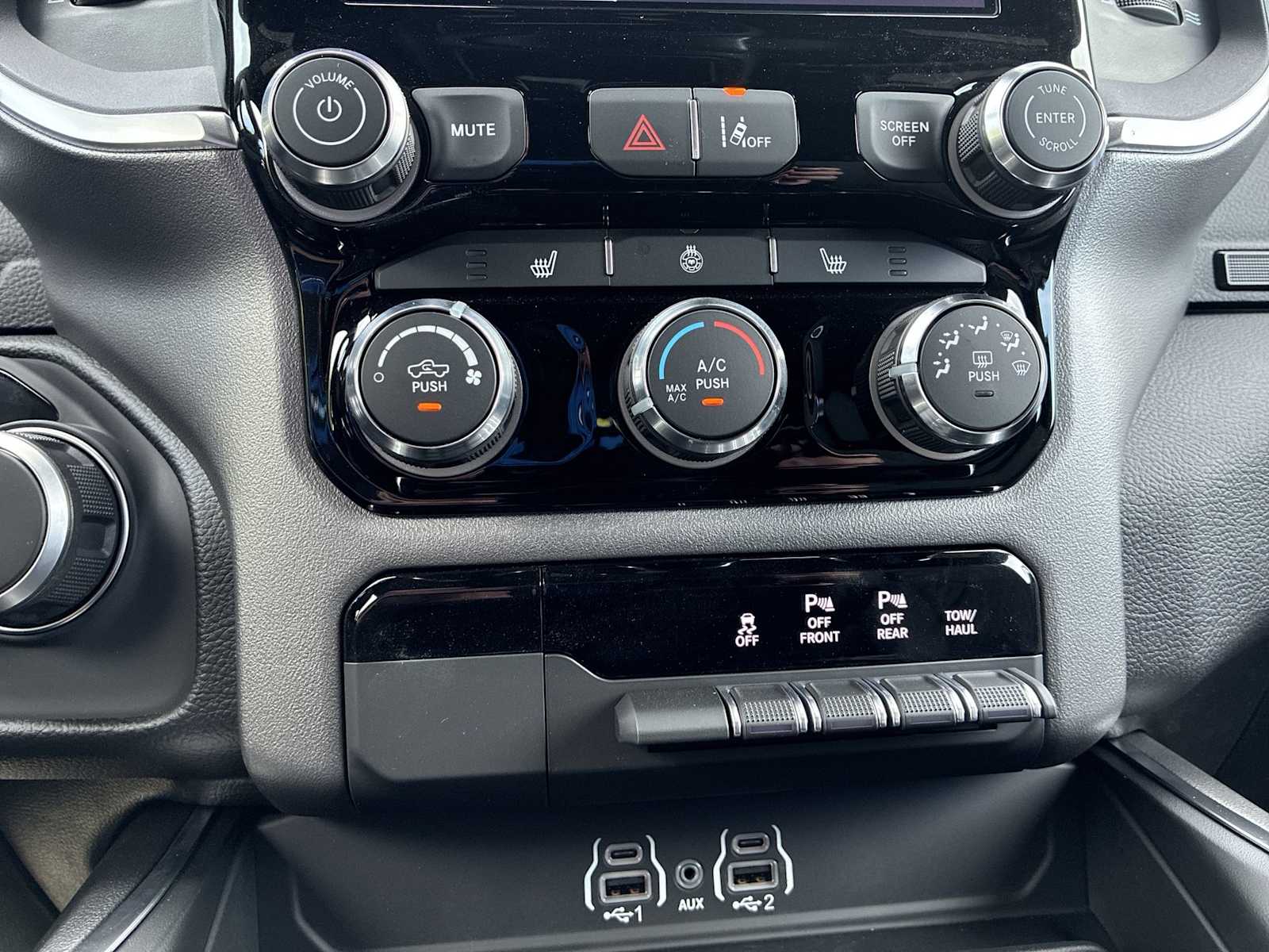 Thumbnail: 2026 RAM 1500 - 16