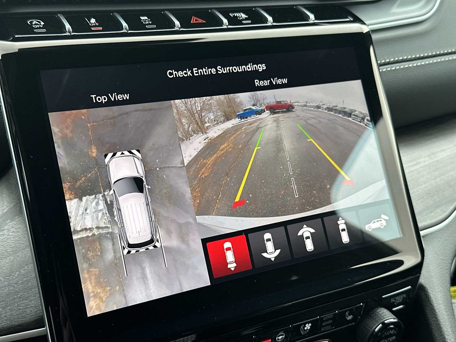 Thumbnail: 2025 Jeep Grand Cherokee - 23