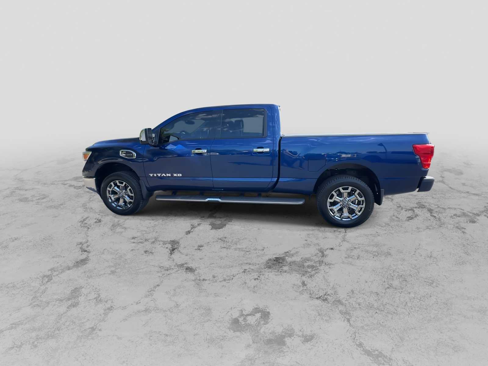 Thumbnail: 2017 Nissan Titan - 5