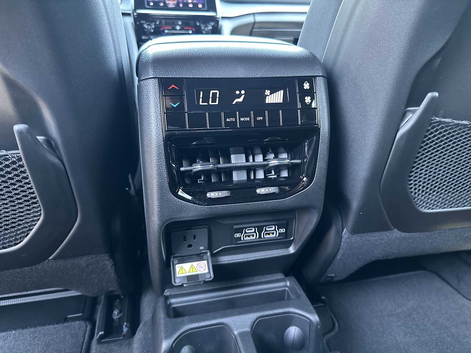 Thumbnail: 2025 Jeep Grand Cherokee - 20