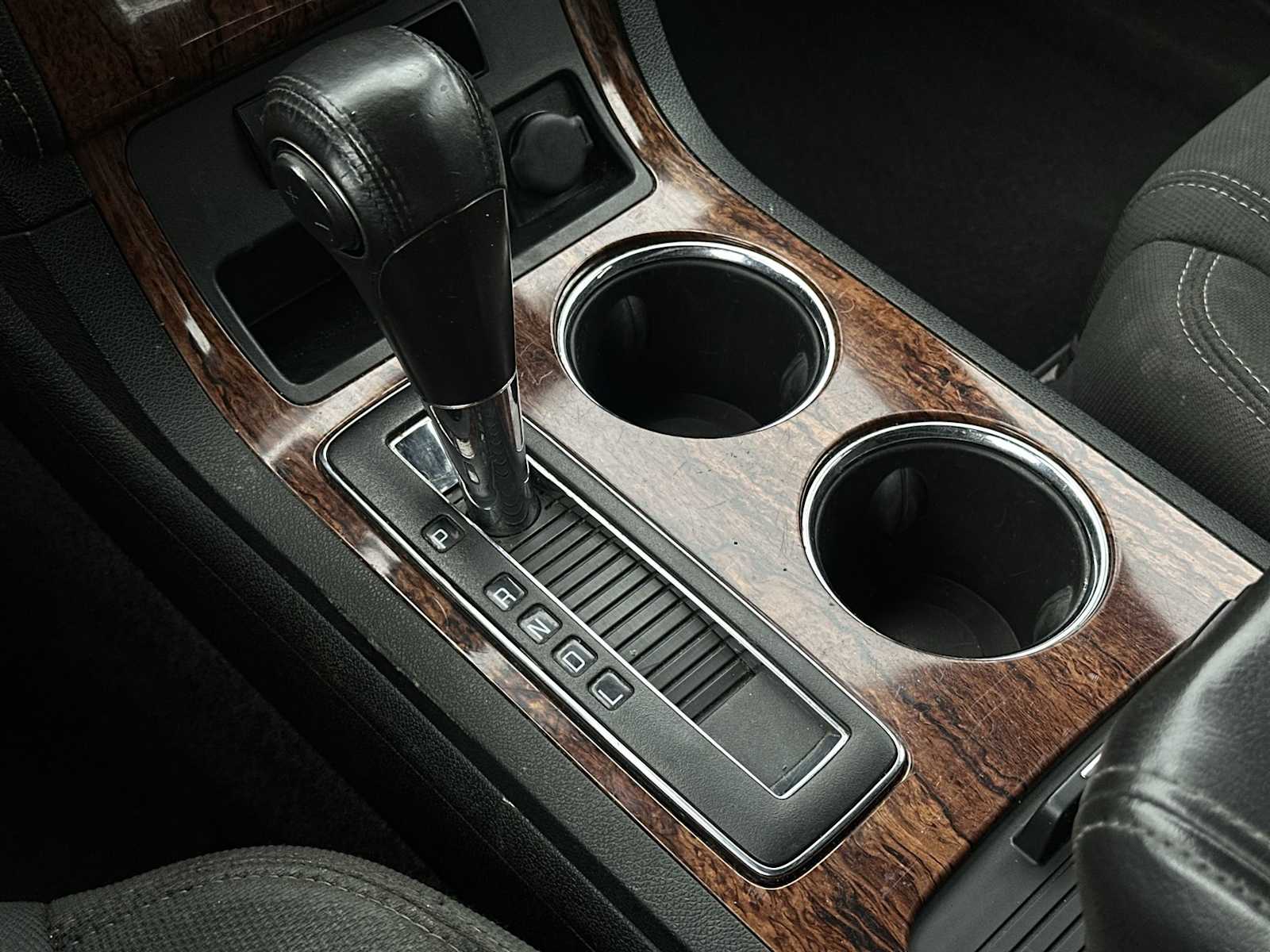 Thumbnail: 2014 Chevrolet Traverse - 19