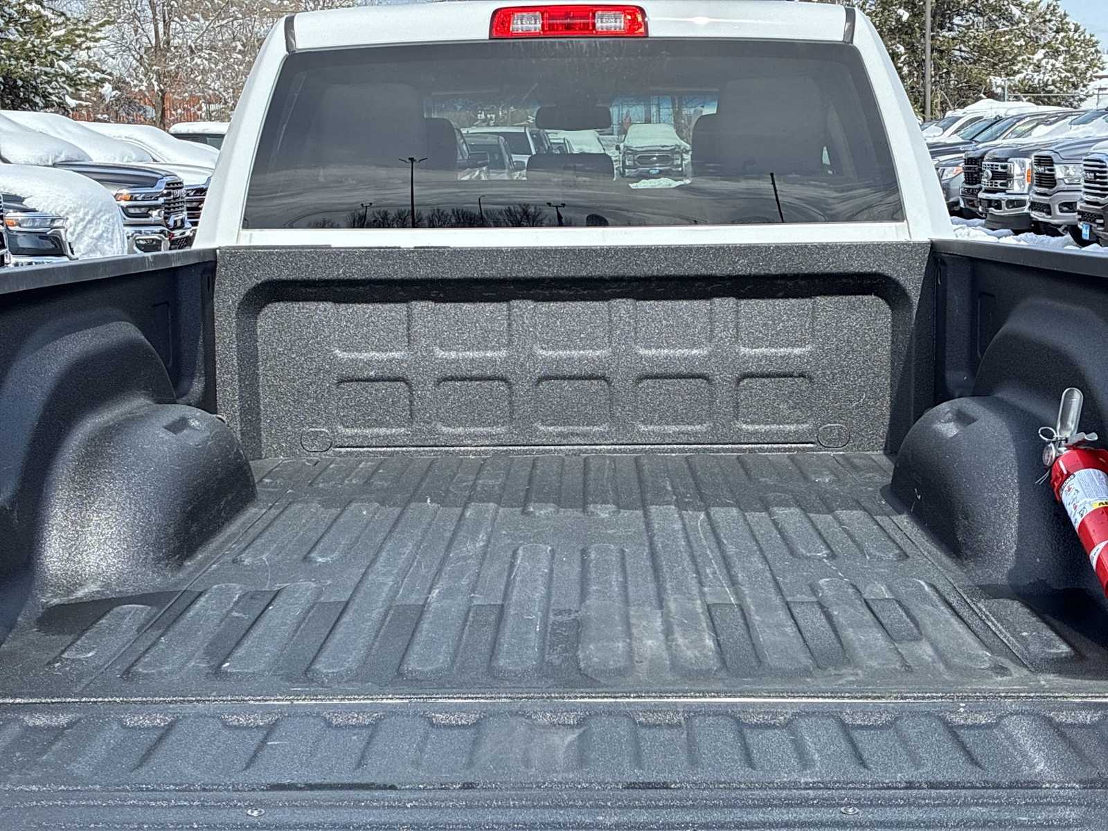 Thumbnail: 2019 RAM 1500 Classic - 19