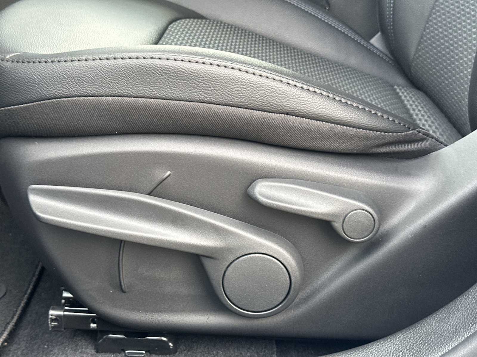 Thumbnail: 2026 Jeep Compass - 14