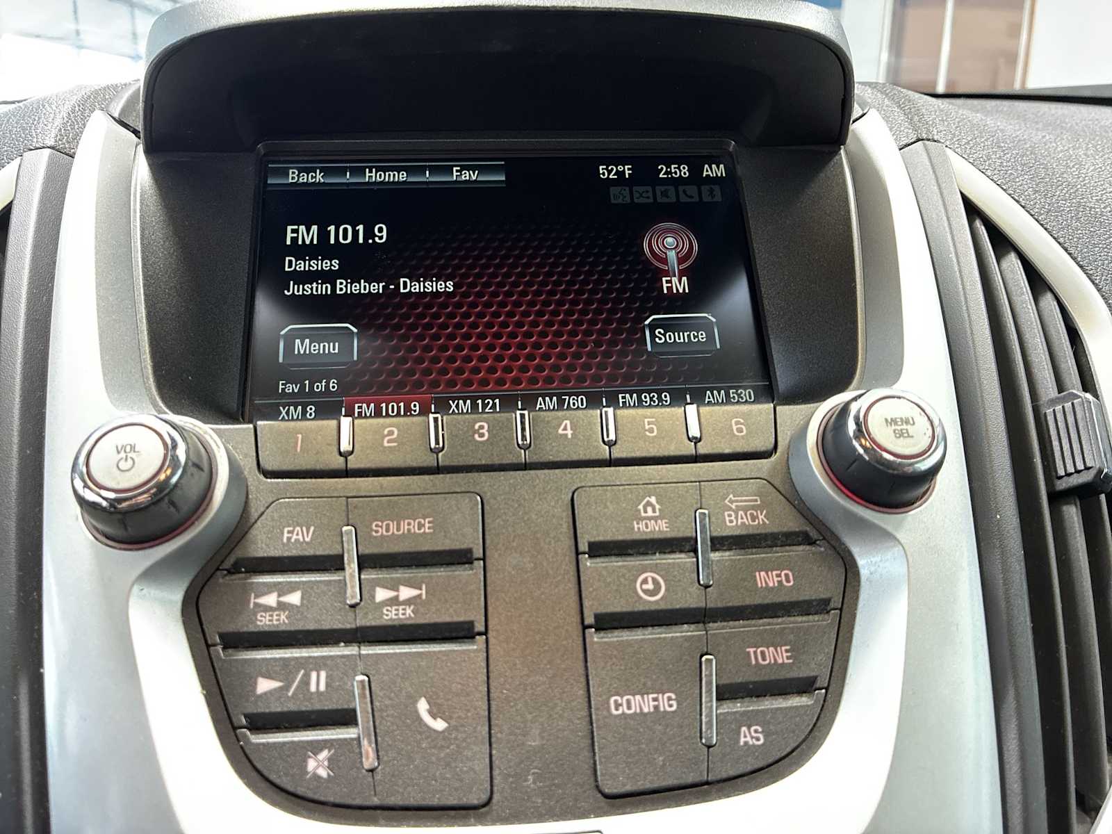 Thumbnail: 2017 GMC Terrain - 12