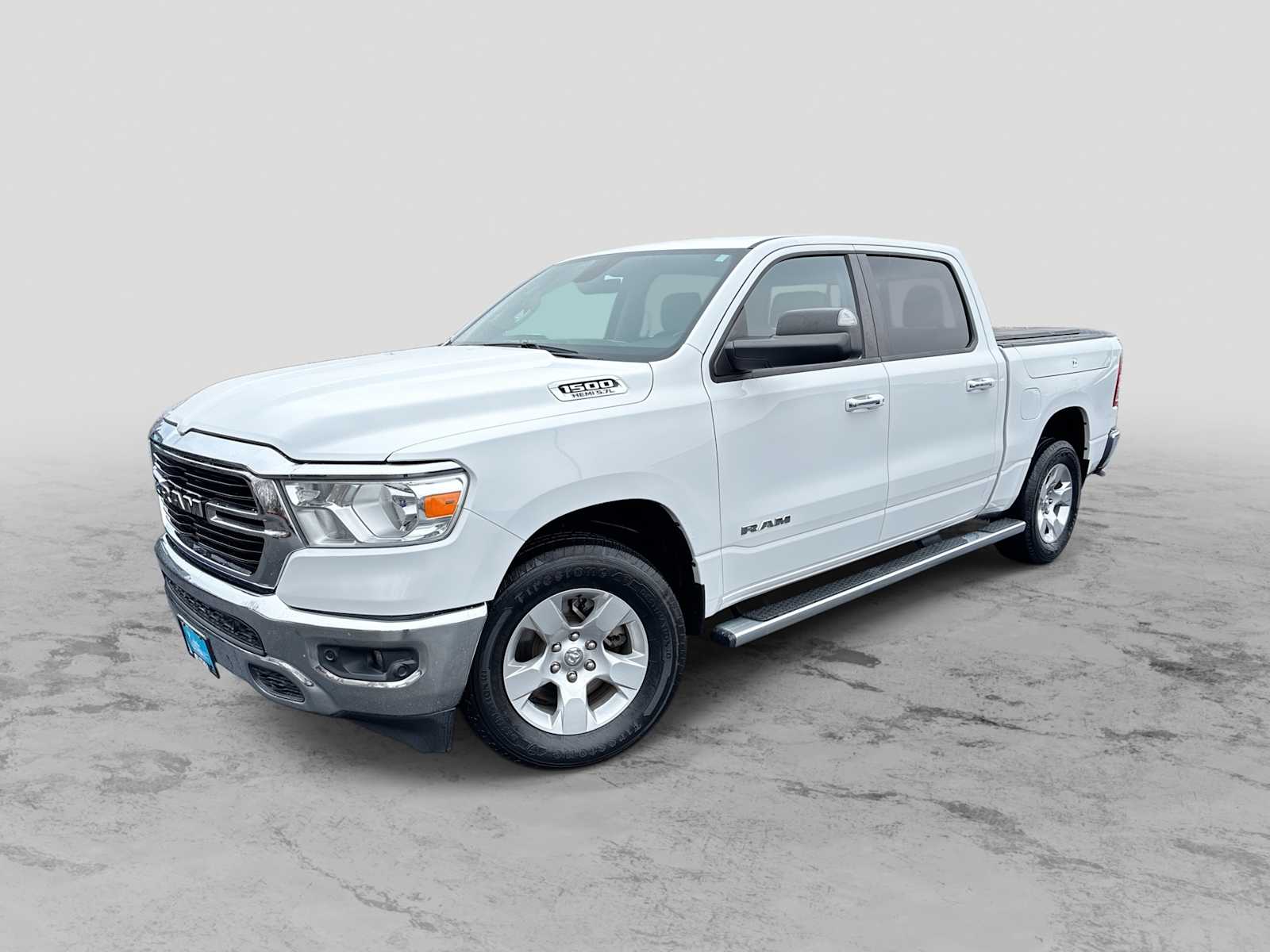 2020 RAM 1500 Big Horn/Lone Star 4x4 Crew Cab 5'7's photo