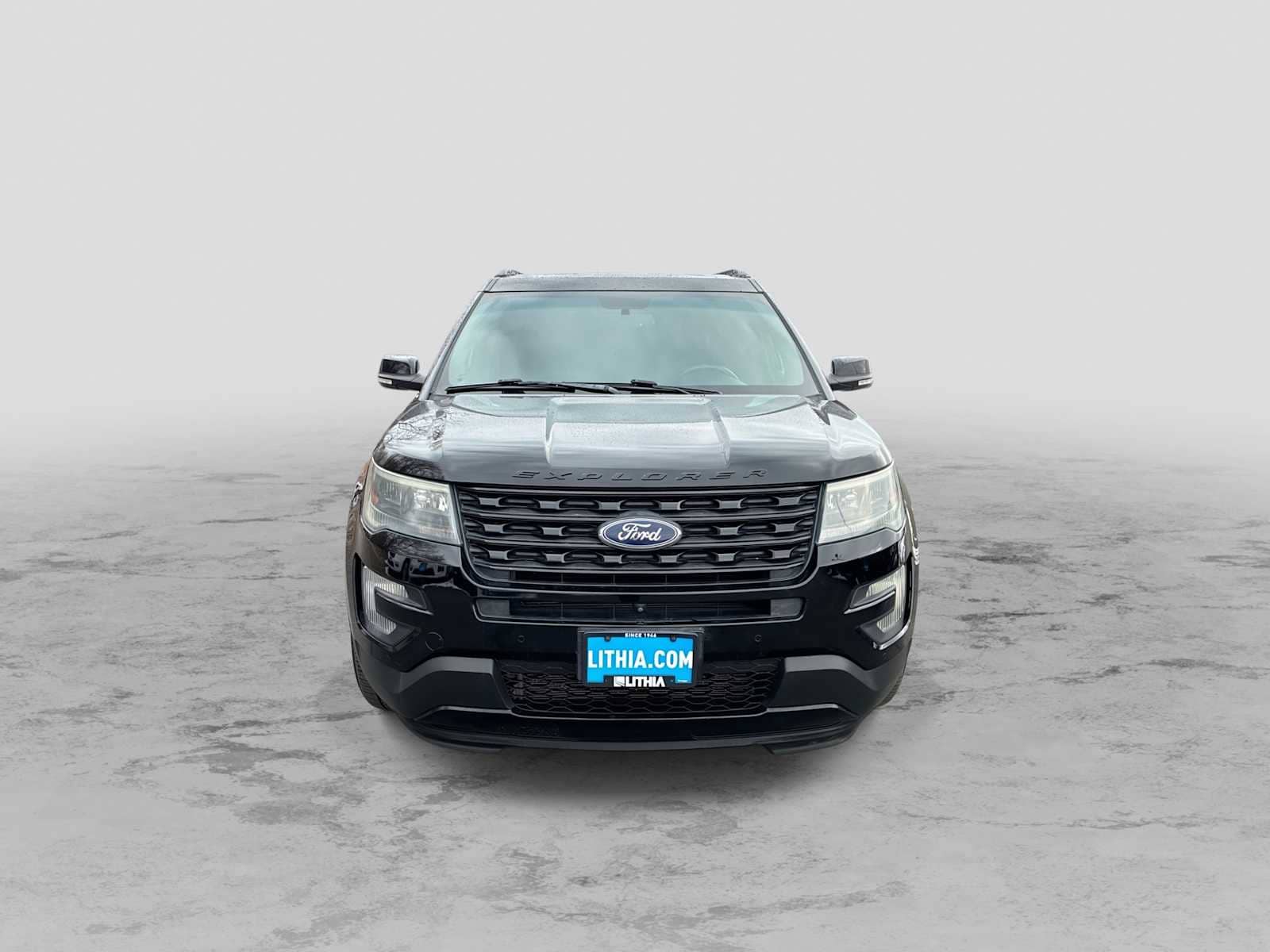 Thumbnail: 2016 Ford Explorer - 3