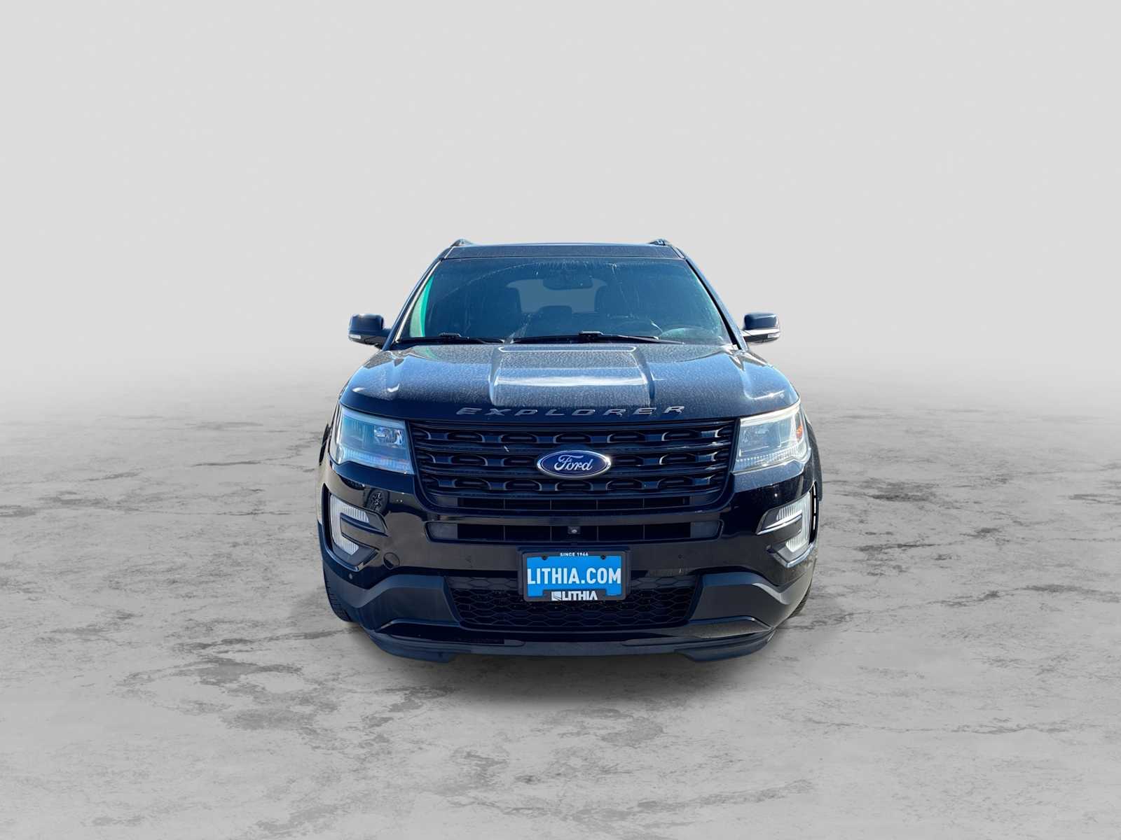 Thumbnail: 2016 Ford Explorer - 3