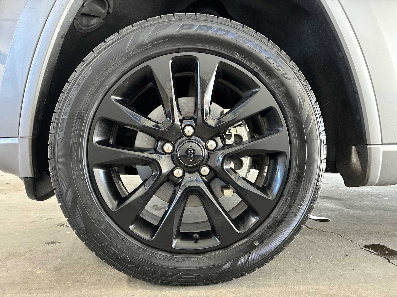 Thumbnail: 2018 Jeep Grand Cherokee - 18