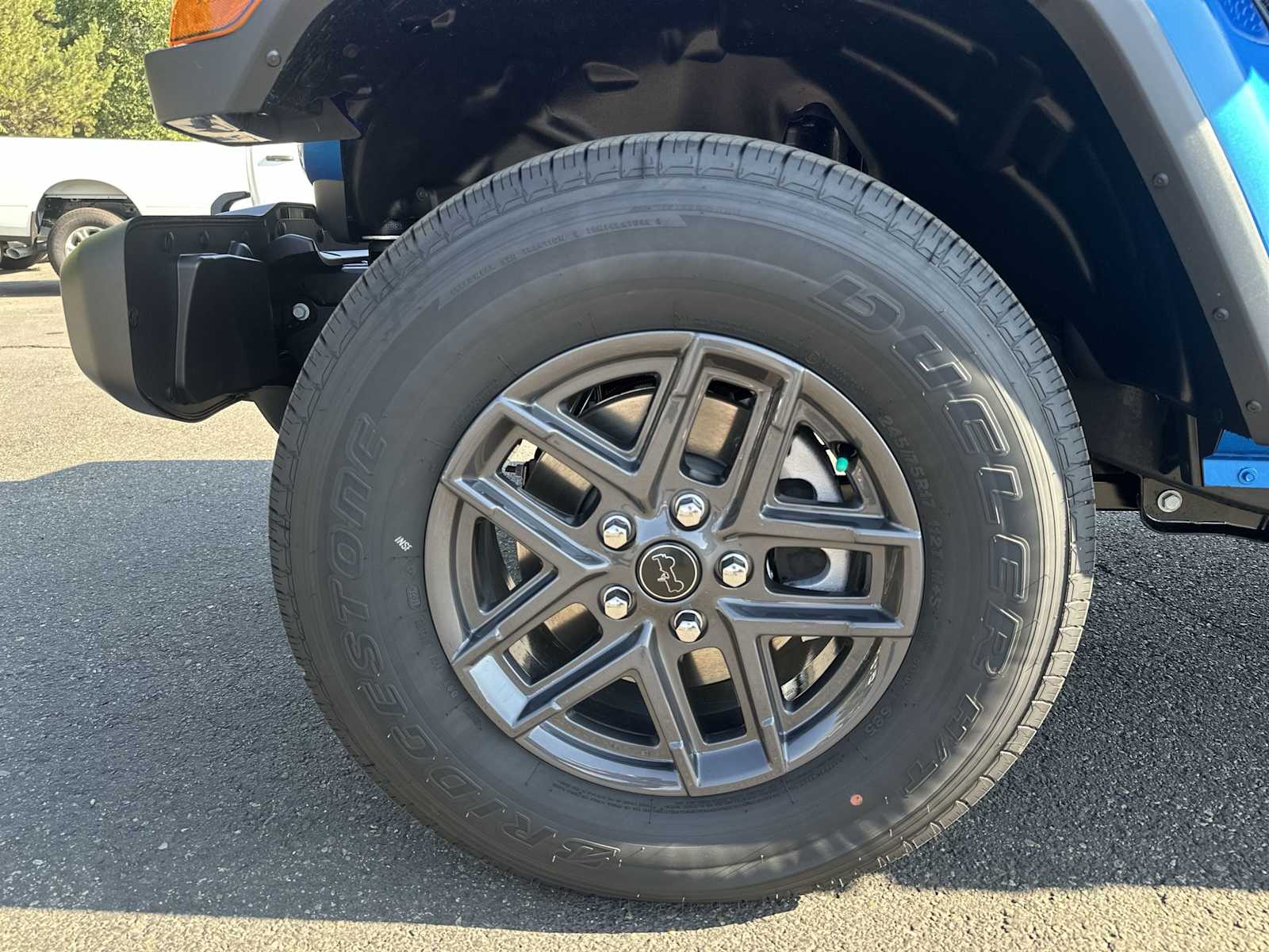 Thumbnail: 2025 Jeep Gladiator - 17