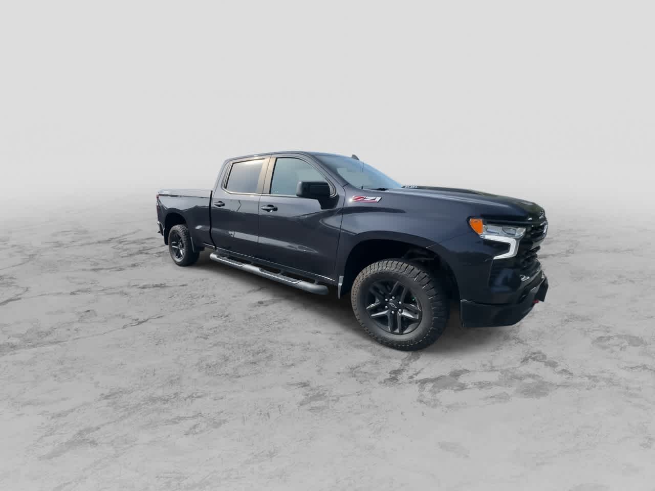 2022 Chevrolet Silverado 1500 LT Trail Boss photo 2