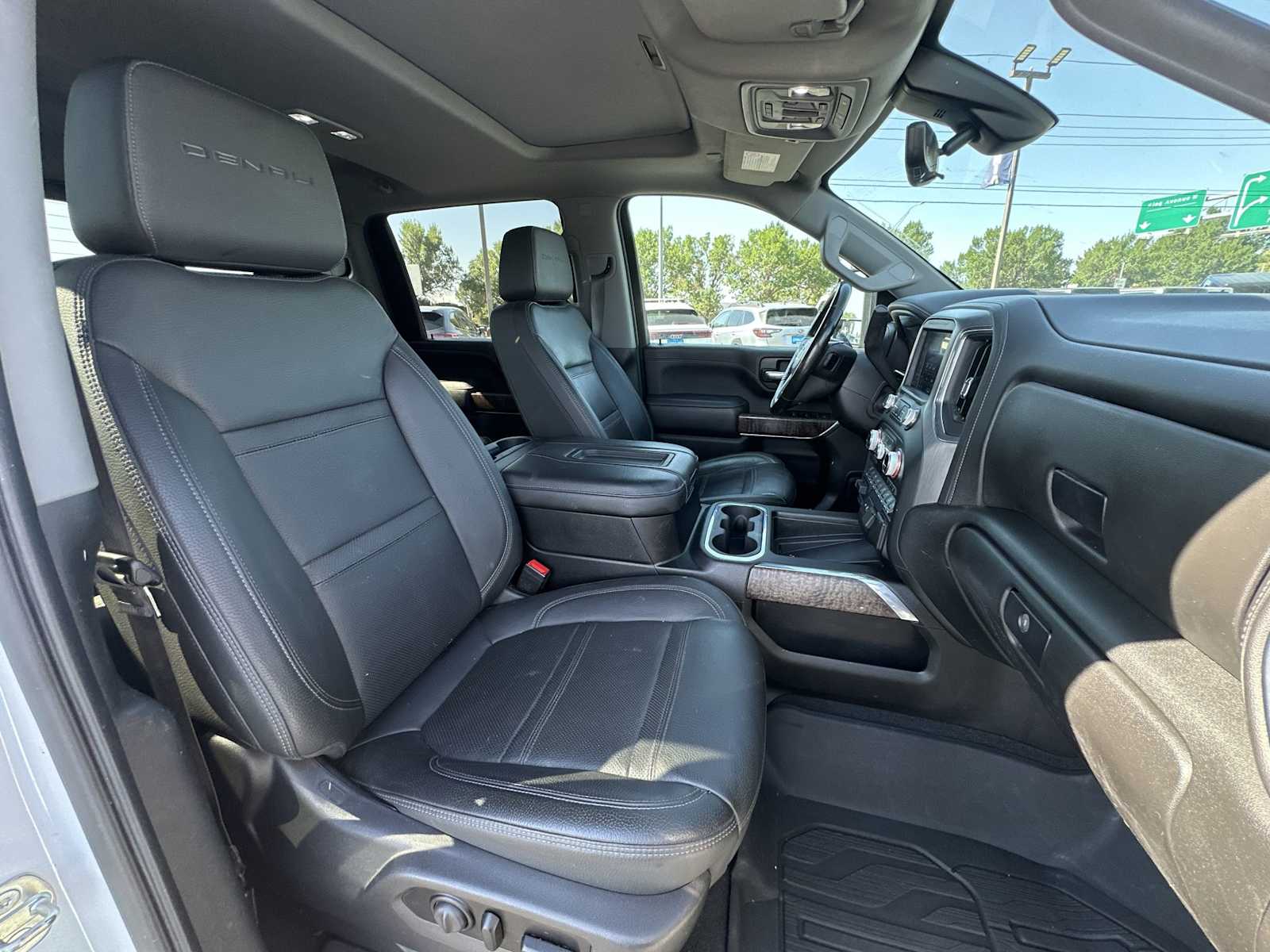 Thumbnail: 2021 GMC Sierra 3500 - 25