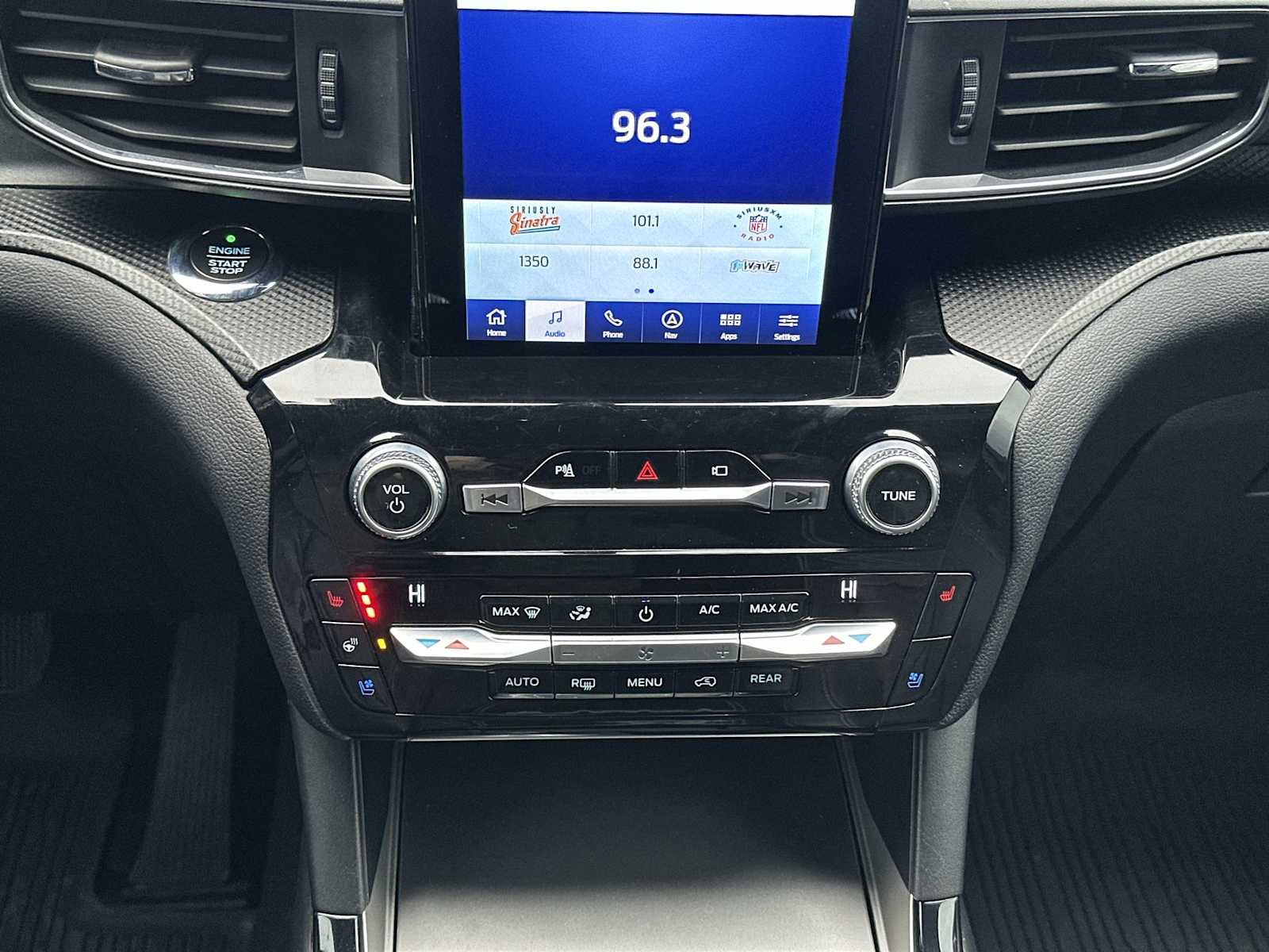 Thumbnail: 2021 Ford Explorer - 17