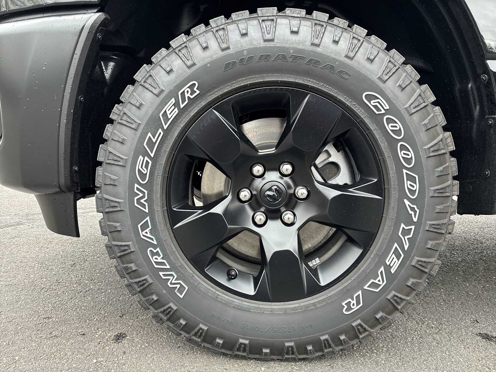 Thumbnail: 2026 RAM 1500 - 18