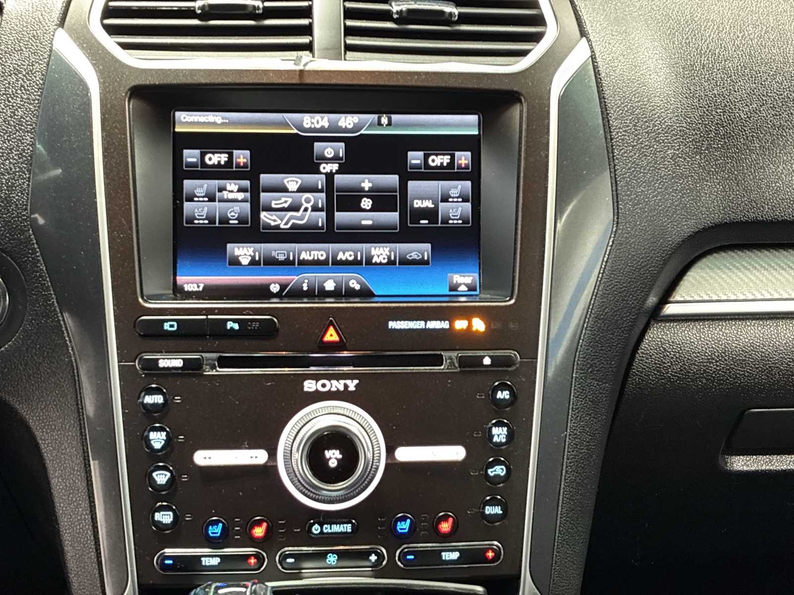 Thumbnail: 2016 Ford Explorer - 17