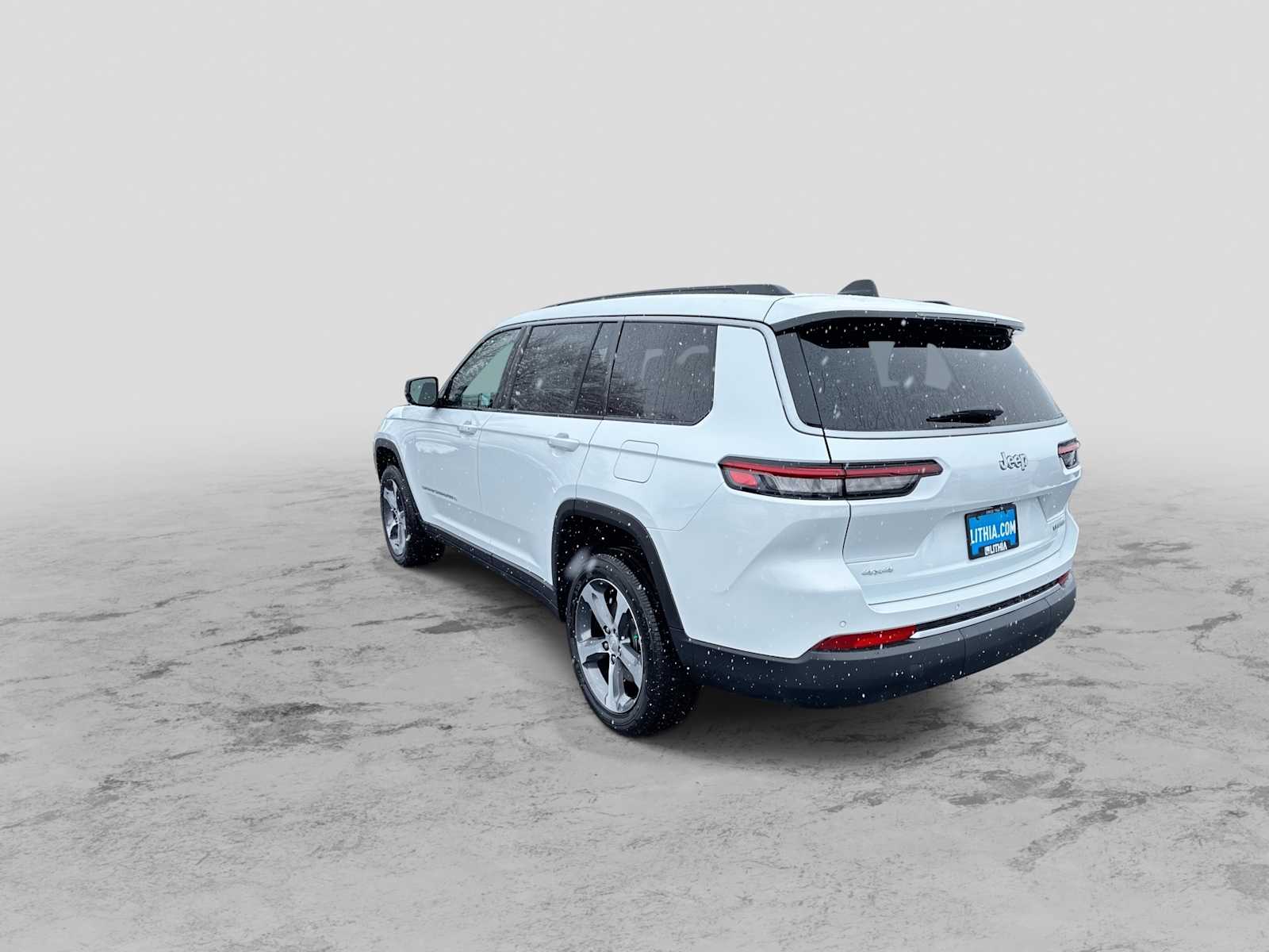 Thumbnail: 2026 Jeep Grand Cherokee - 6