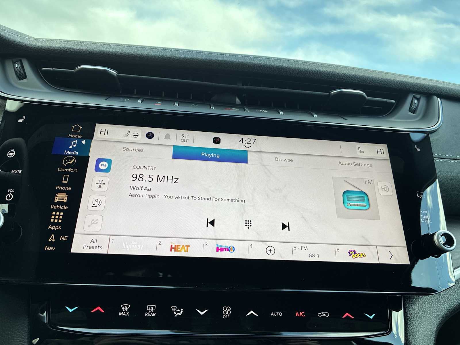 Thumbnail: 2026 Jeep Grand Cherokee - 12