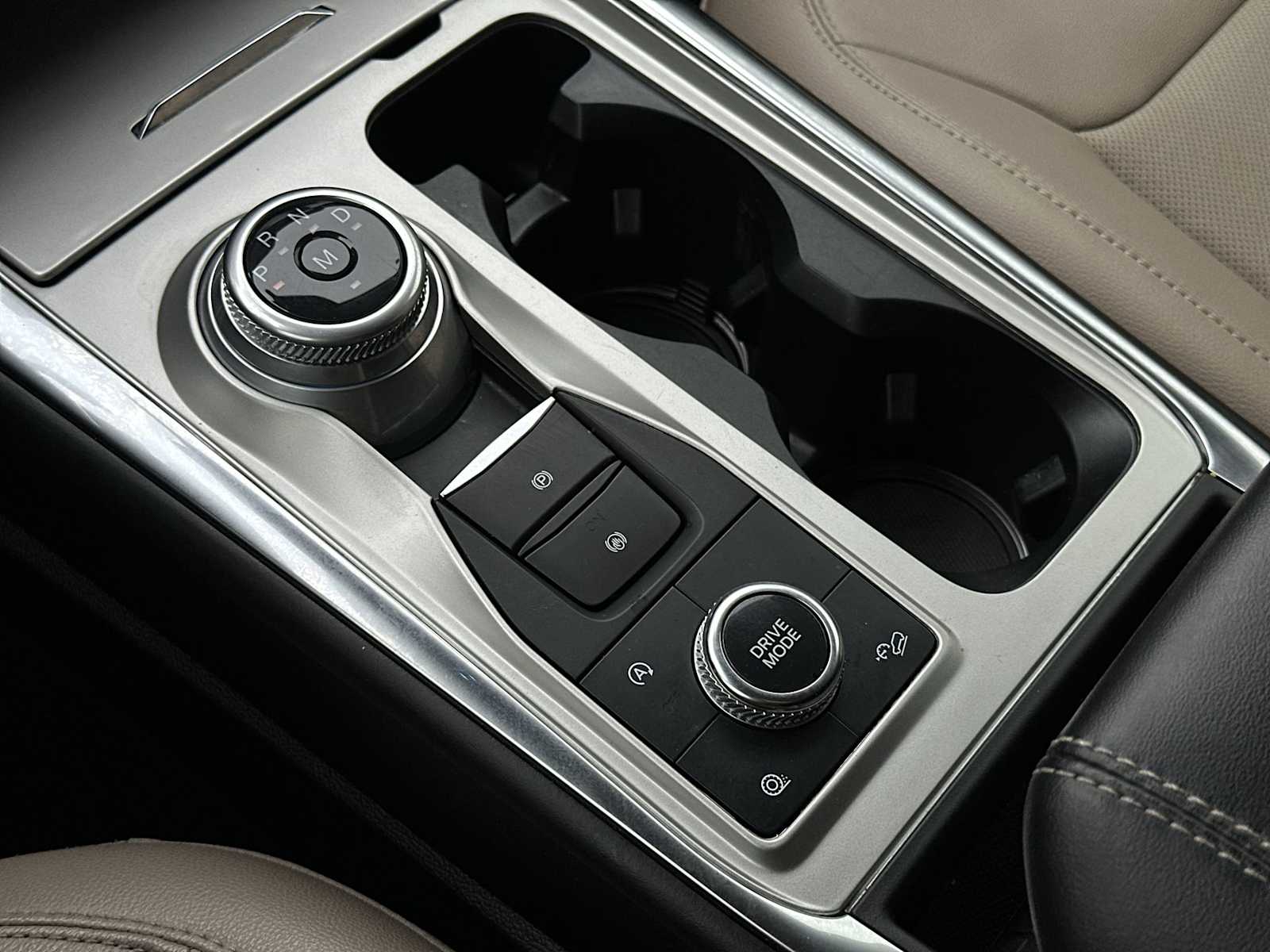 Thumbnail: 2021 Ford Explorer - 20