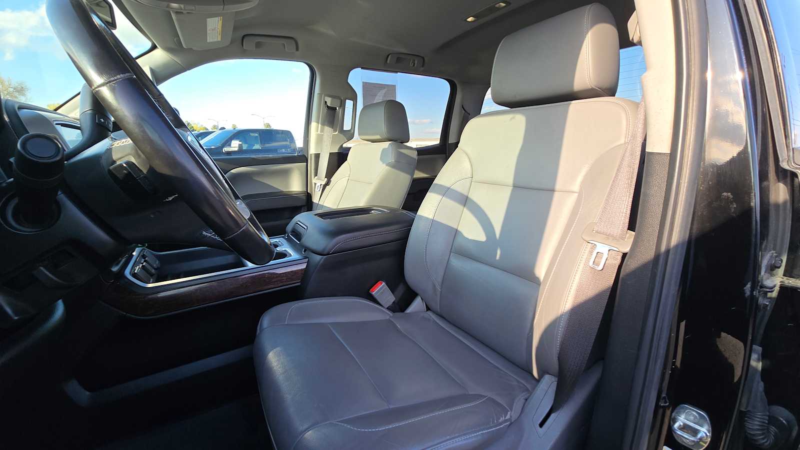 Thumbnail: 2018 GMC Sierra 2500 - 19