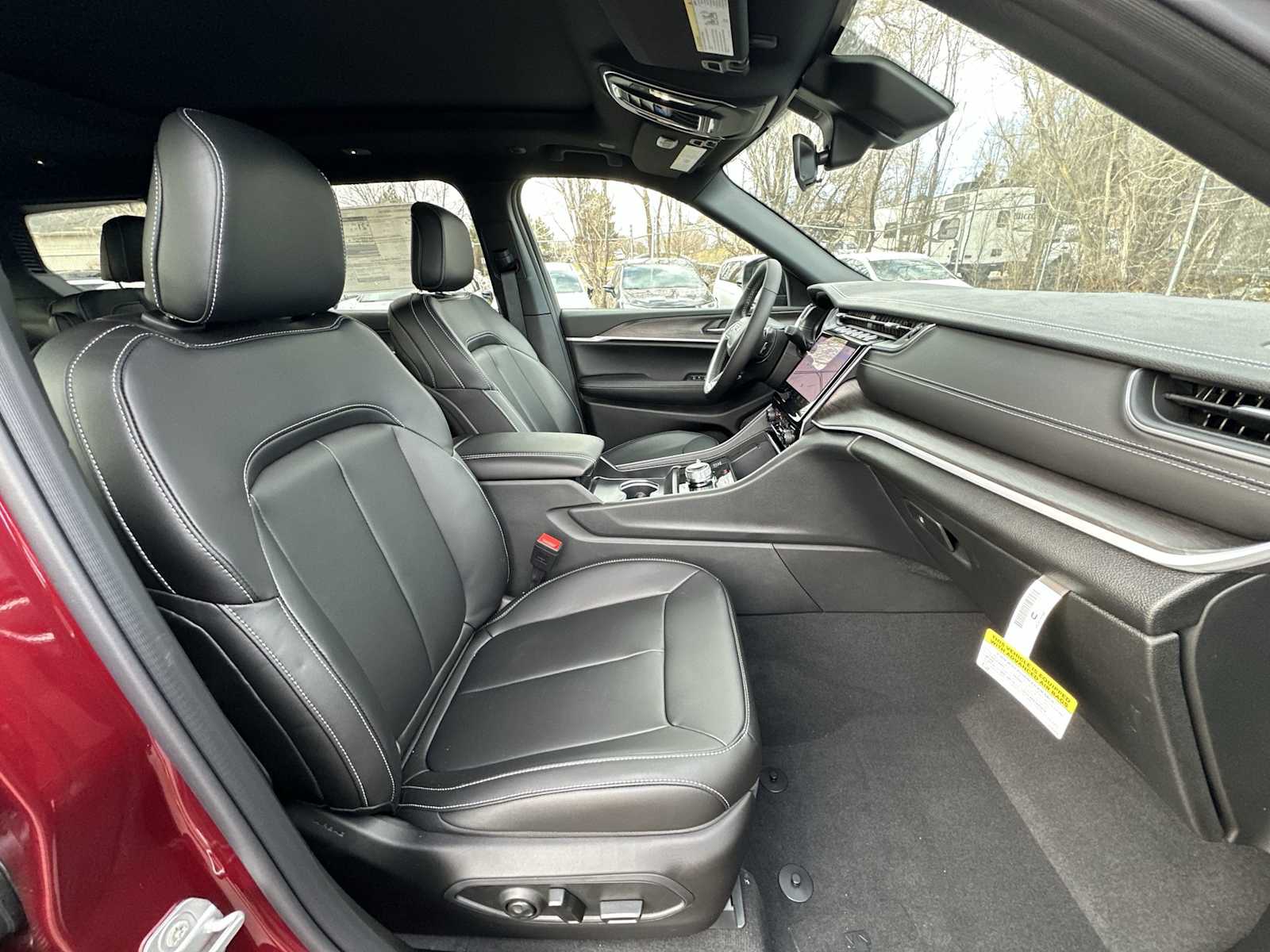 Thumbnail: 2025 Jeep Grand Cherokee - 26