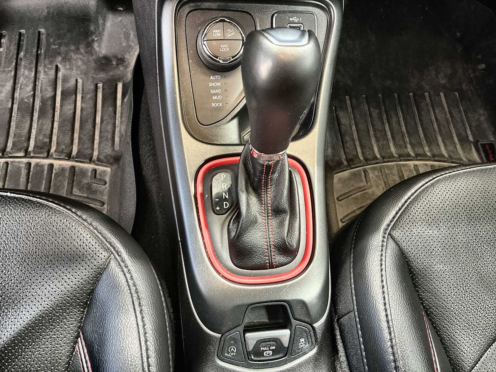 Thumbnail: 2021 Jeep Compass - 22