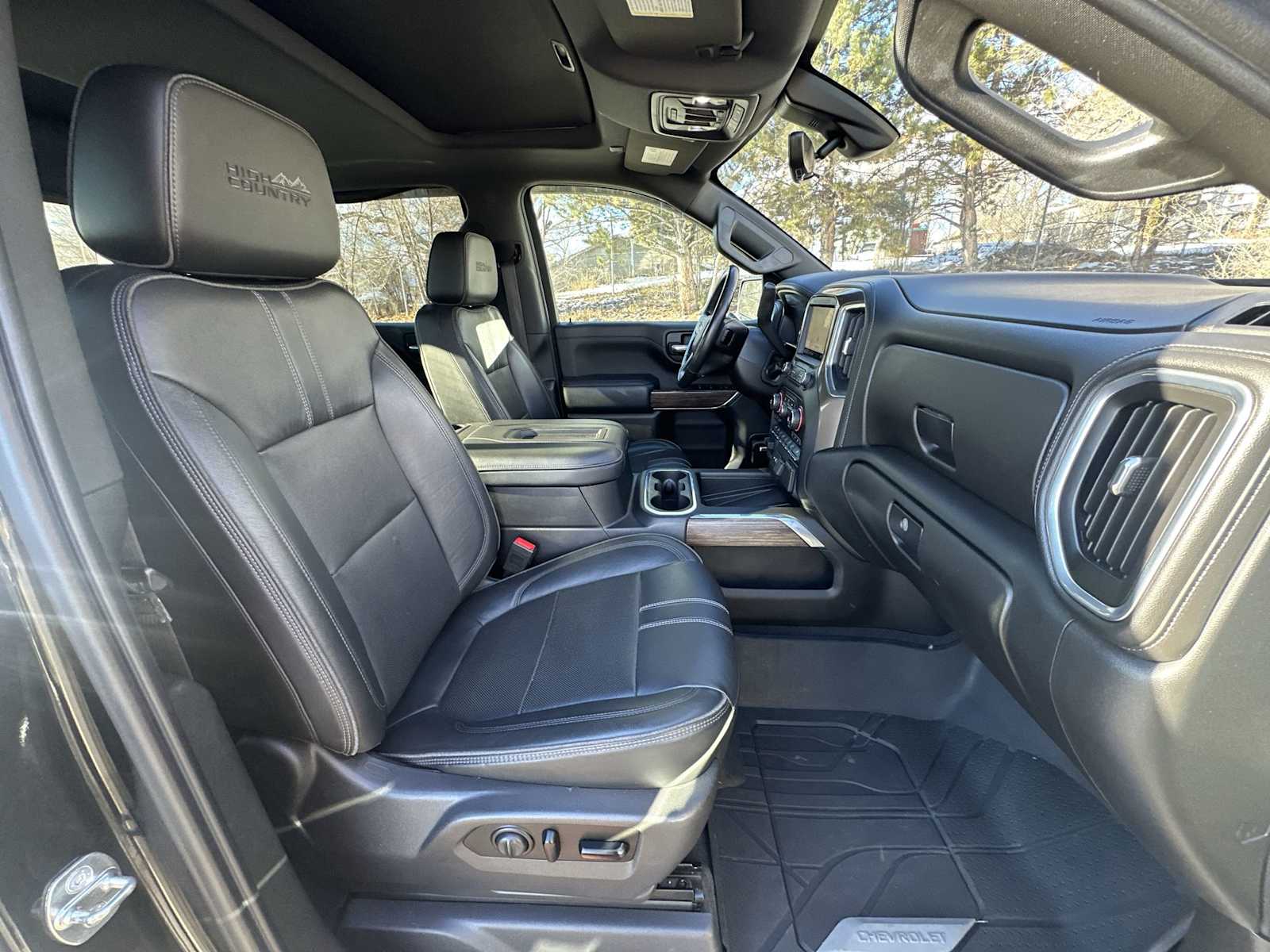 Thumbnail: 2019 Chevrolet Silverado 1500 - 25