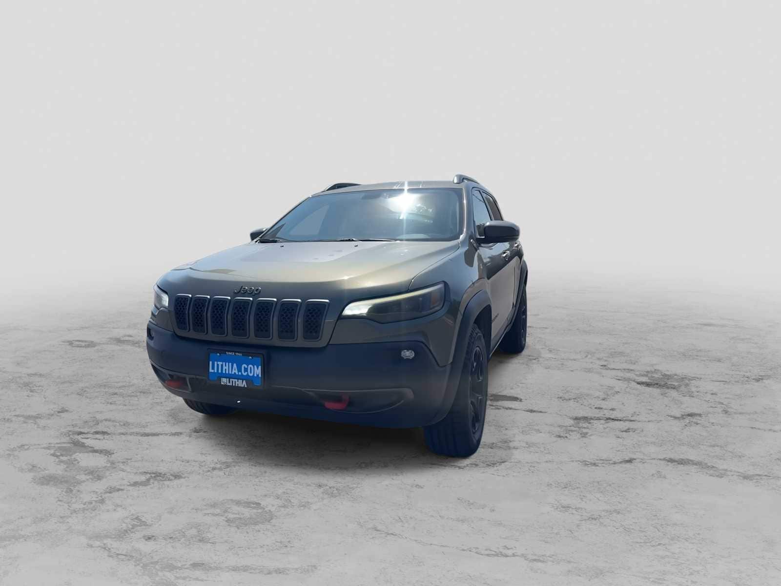 Thumbnail: 2019 Jeep Cherokee - 3