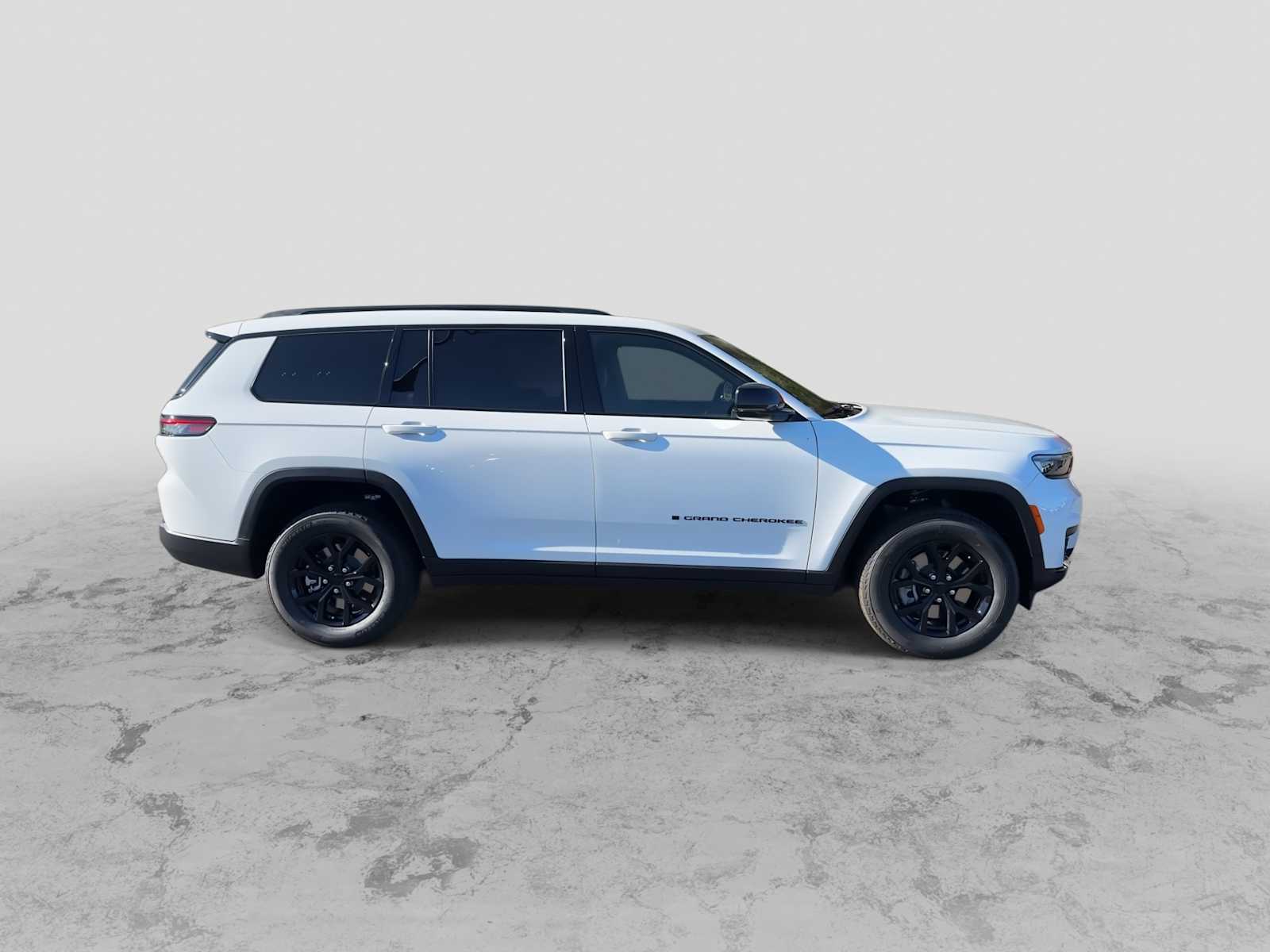 Thumbnail: 2025 Jeep Grand Cherokee - 9