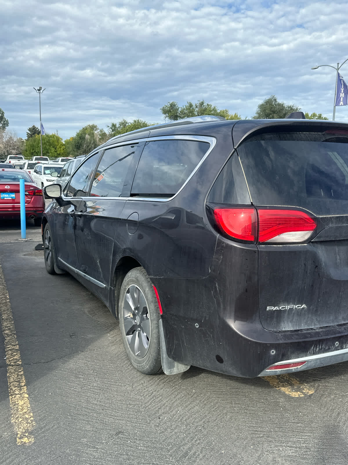 2018 Chrysler Pacifica Hybrid Limited photo 3