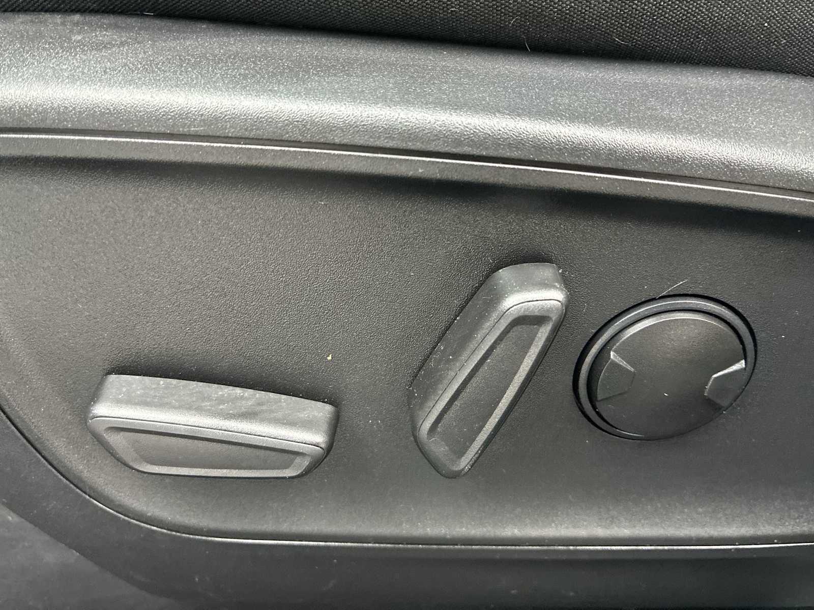 Thumbnail: 2023 Ford Escape - 14