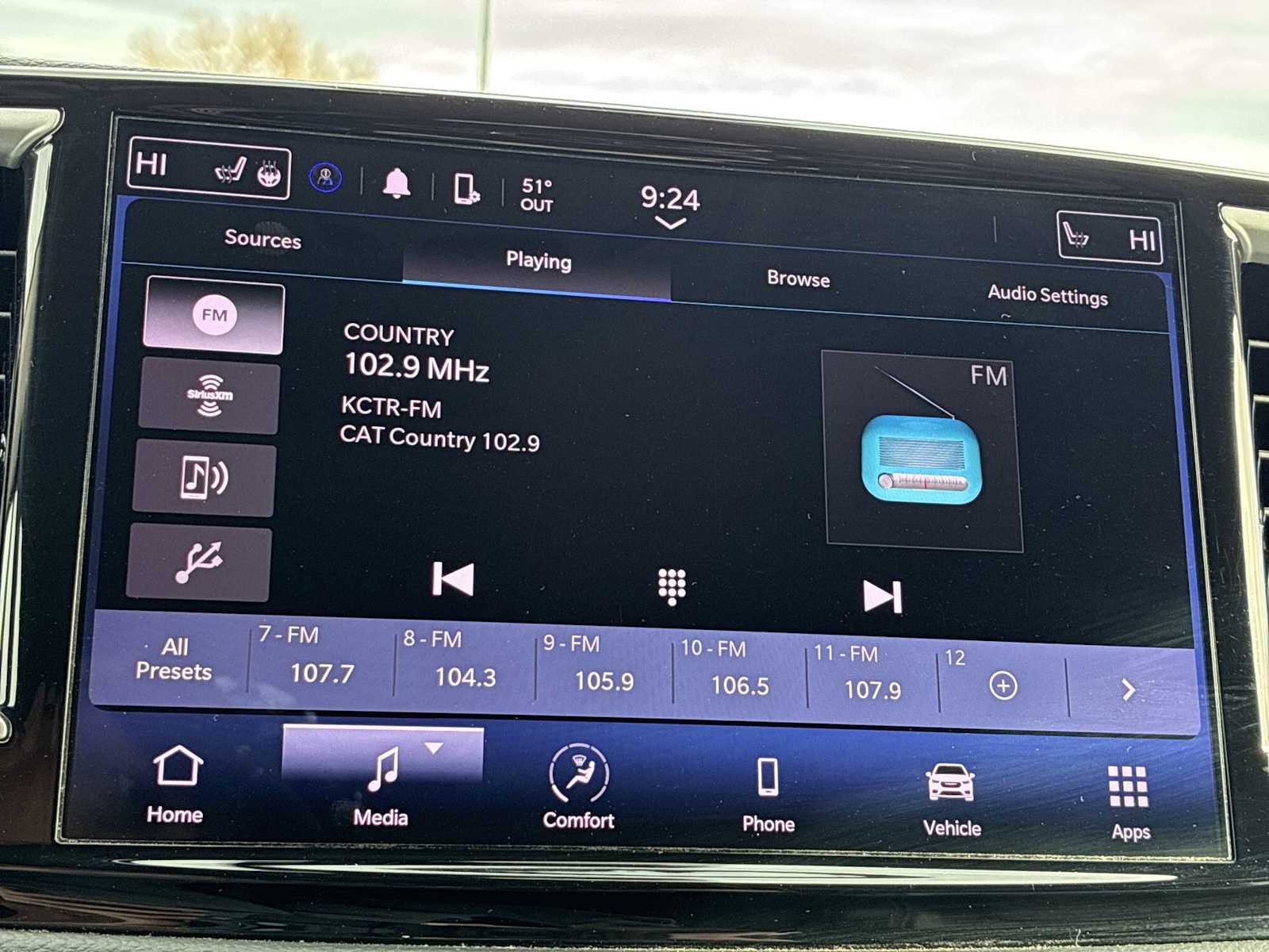 Thumbnail: 2022 Chrysler Pacifica - 12