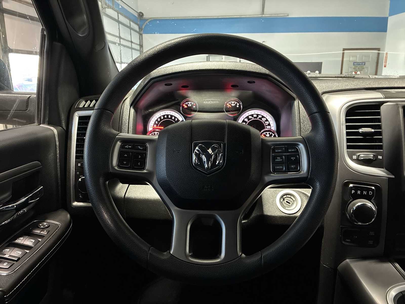 Thumbnail: 2021 RAM 1500 Classic - 11