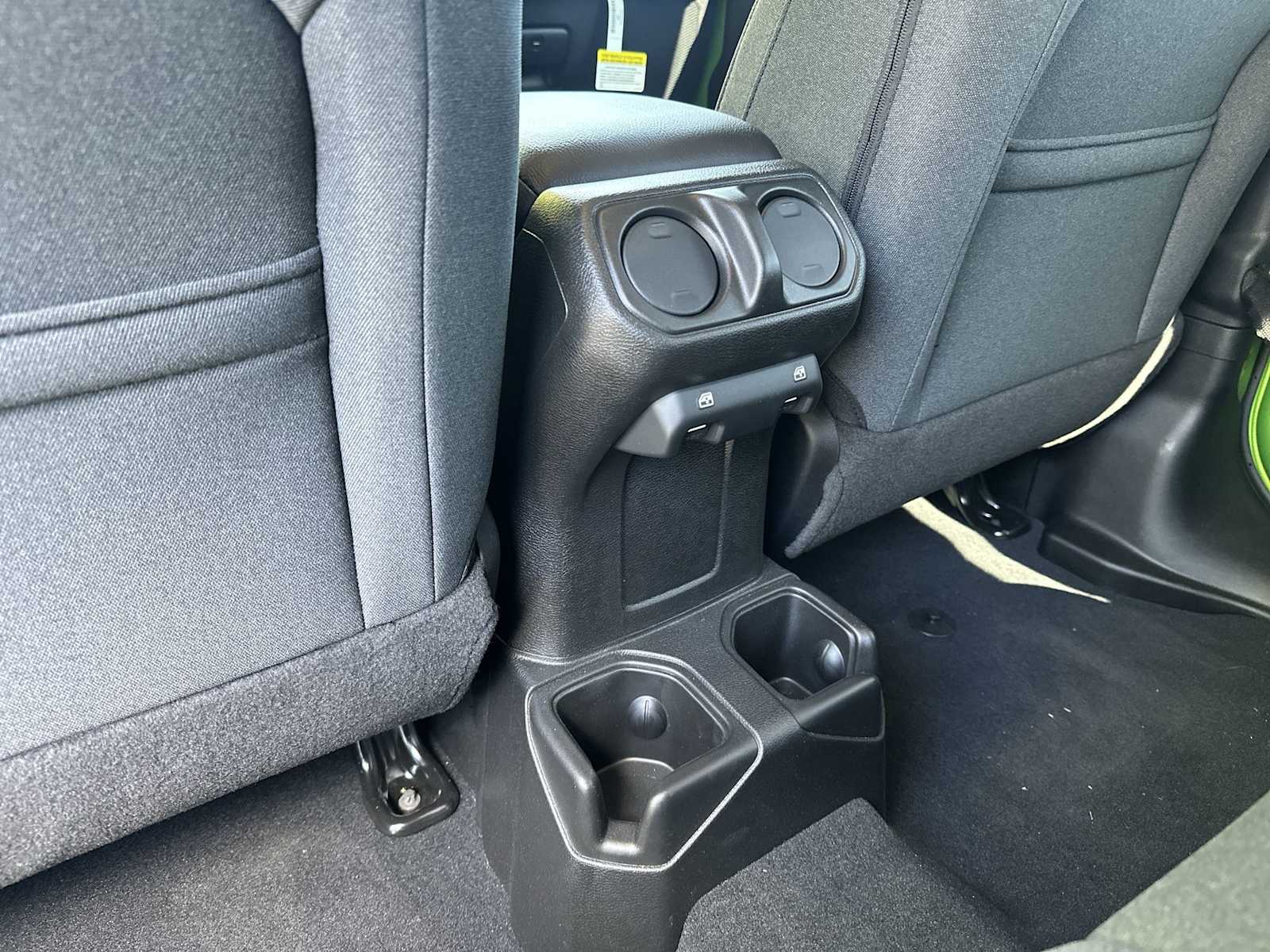 Thumbnail: 2025 Jeep Wrangler - 20