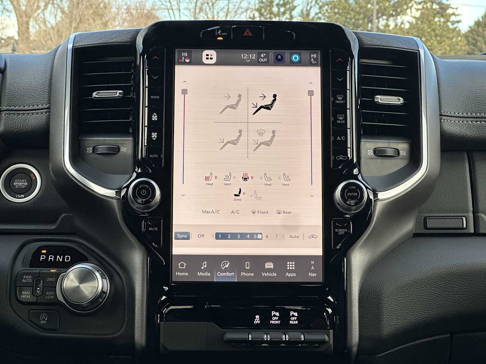 Thumbnail: 2026 RAM 1500 - 17