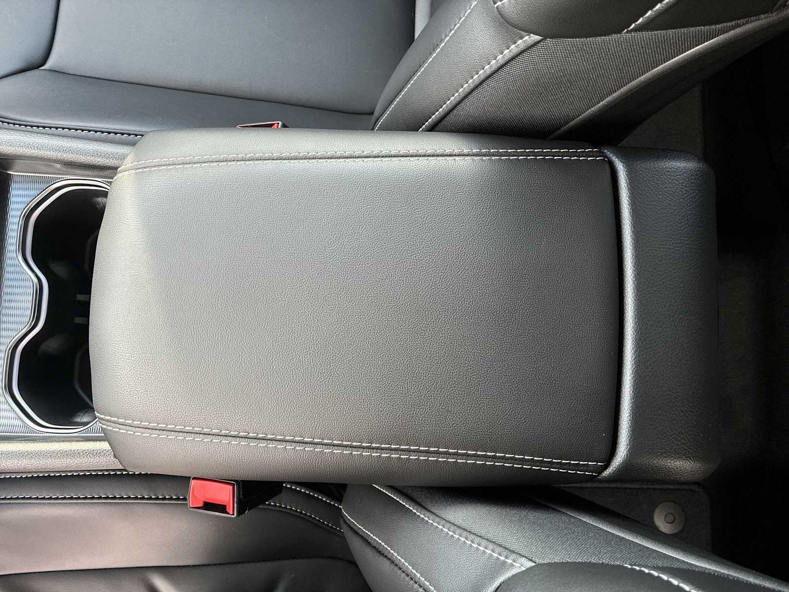 Thumbnail: 2026 Jeep Grand Cherokee - 22