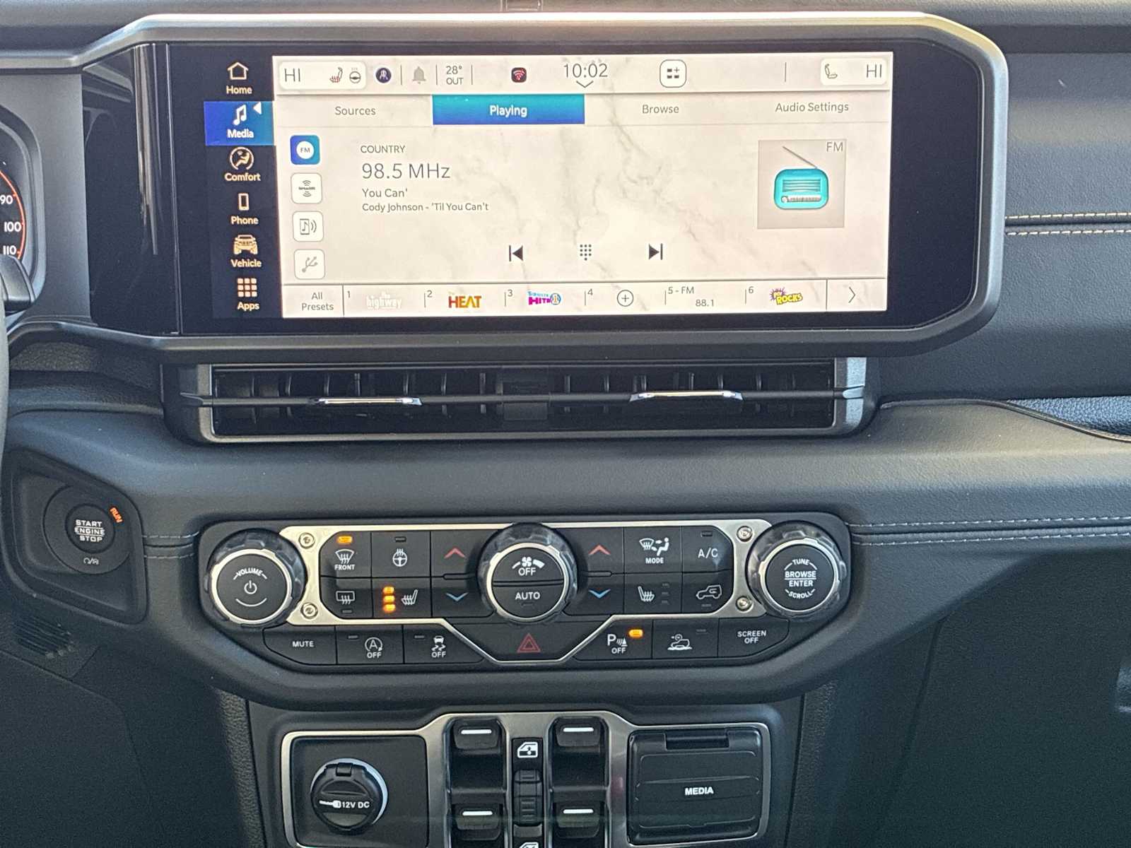 Thumbnail: 2026 Jeep Gladiator - 12