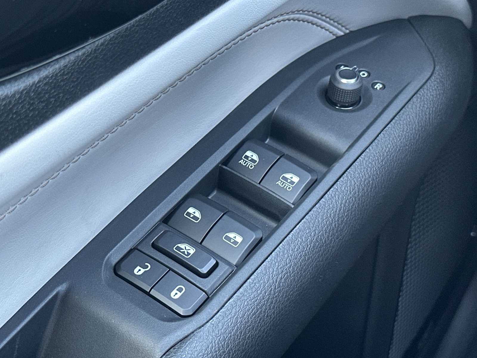Thumbnail: 2025 Jeep Compass - 15