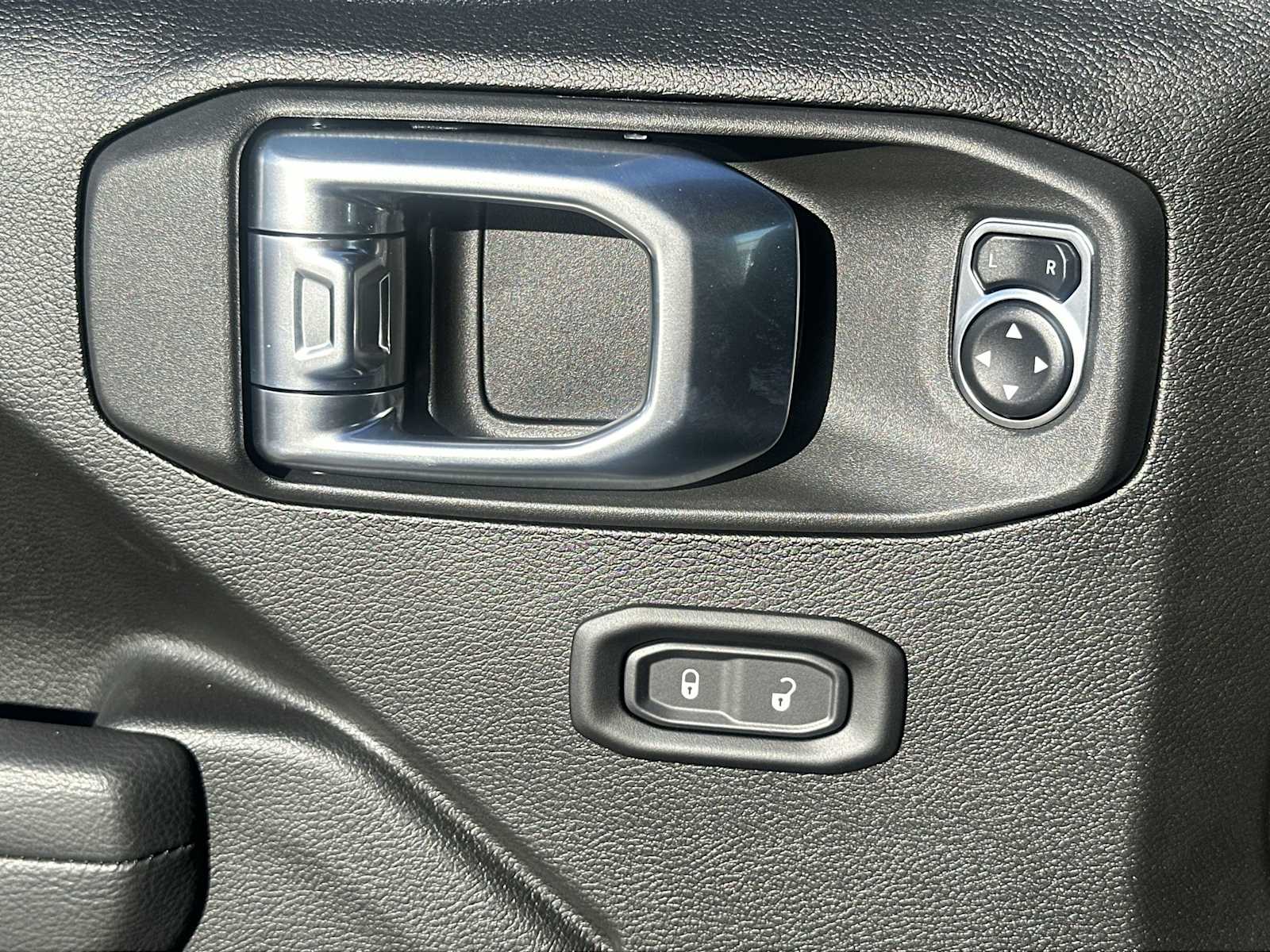 Thumbnail: 2026 Jeep Wrangler - 15