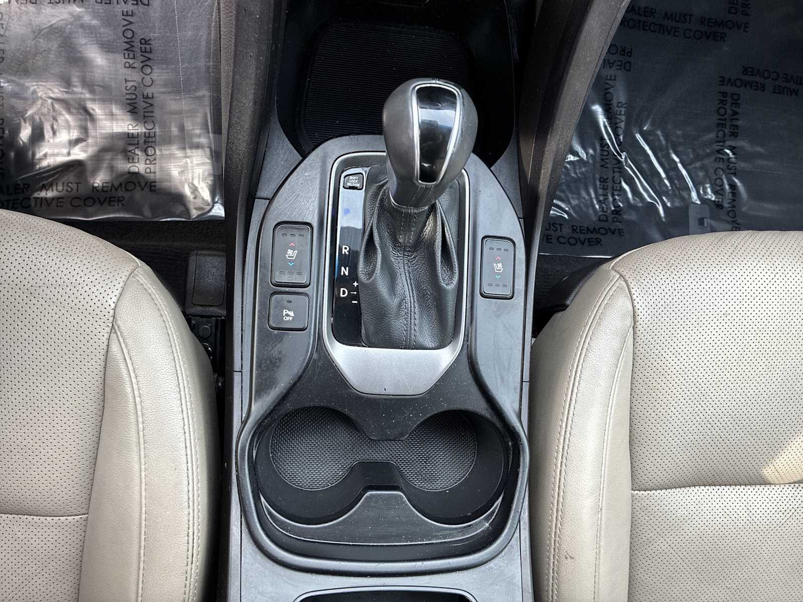 Thumbnail: 2016 Hyundai Santa Fe - 22