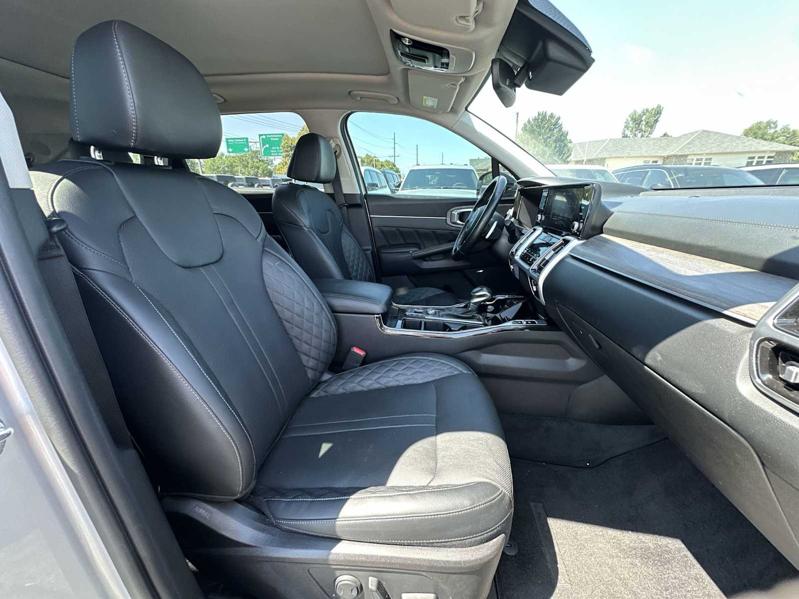 Thumbnail: 2022 Kia Sorento - 26