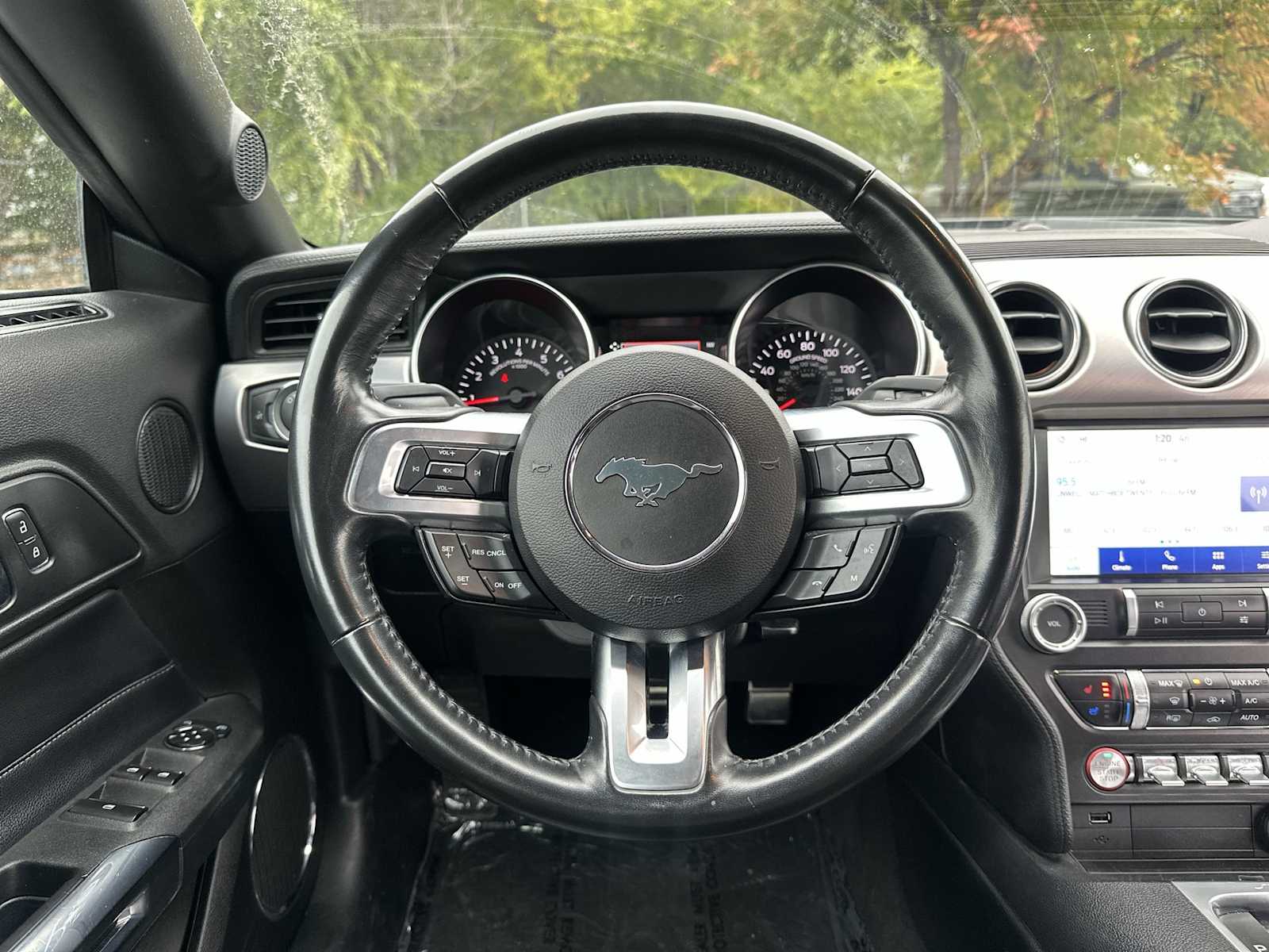 Thumbnail: 2022 Ford Mustang - 11
